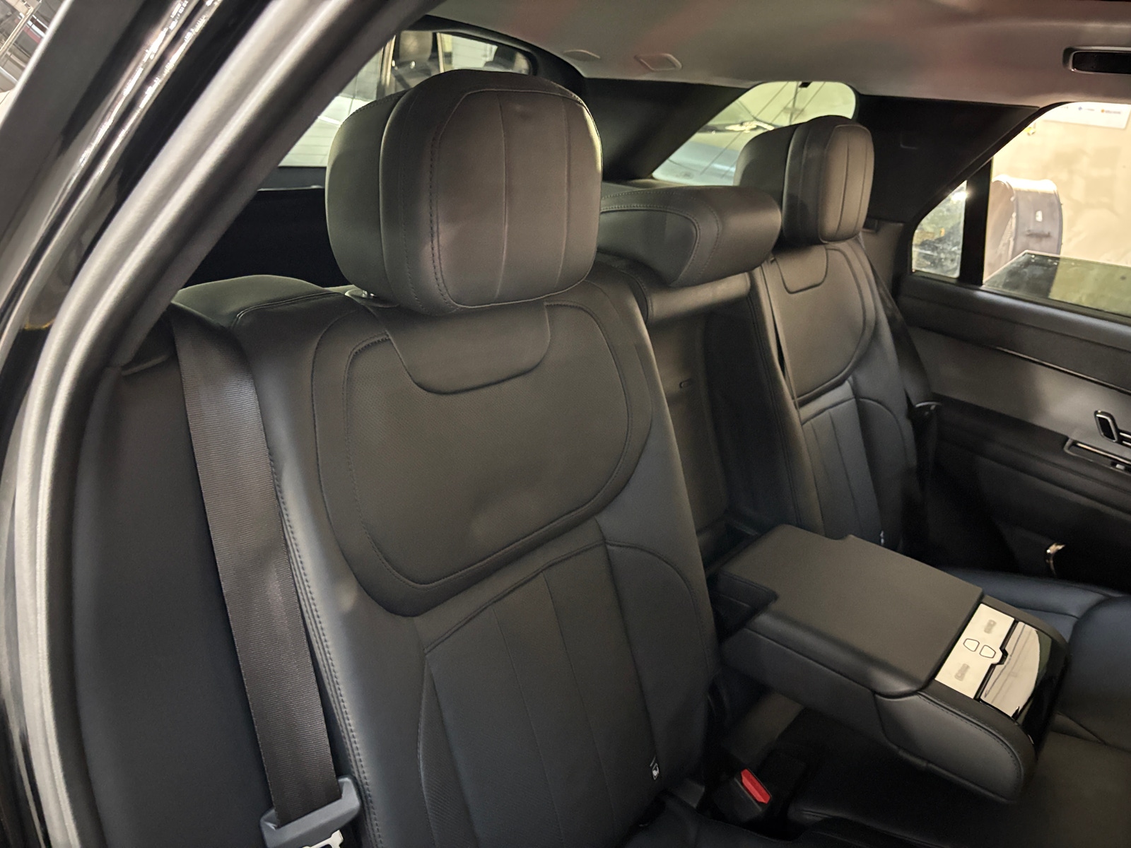 Thumbnail: 2023 Land Rover Range Rover Sport - 5