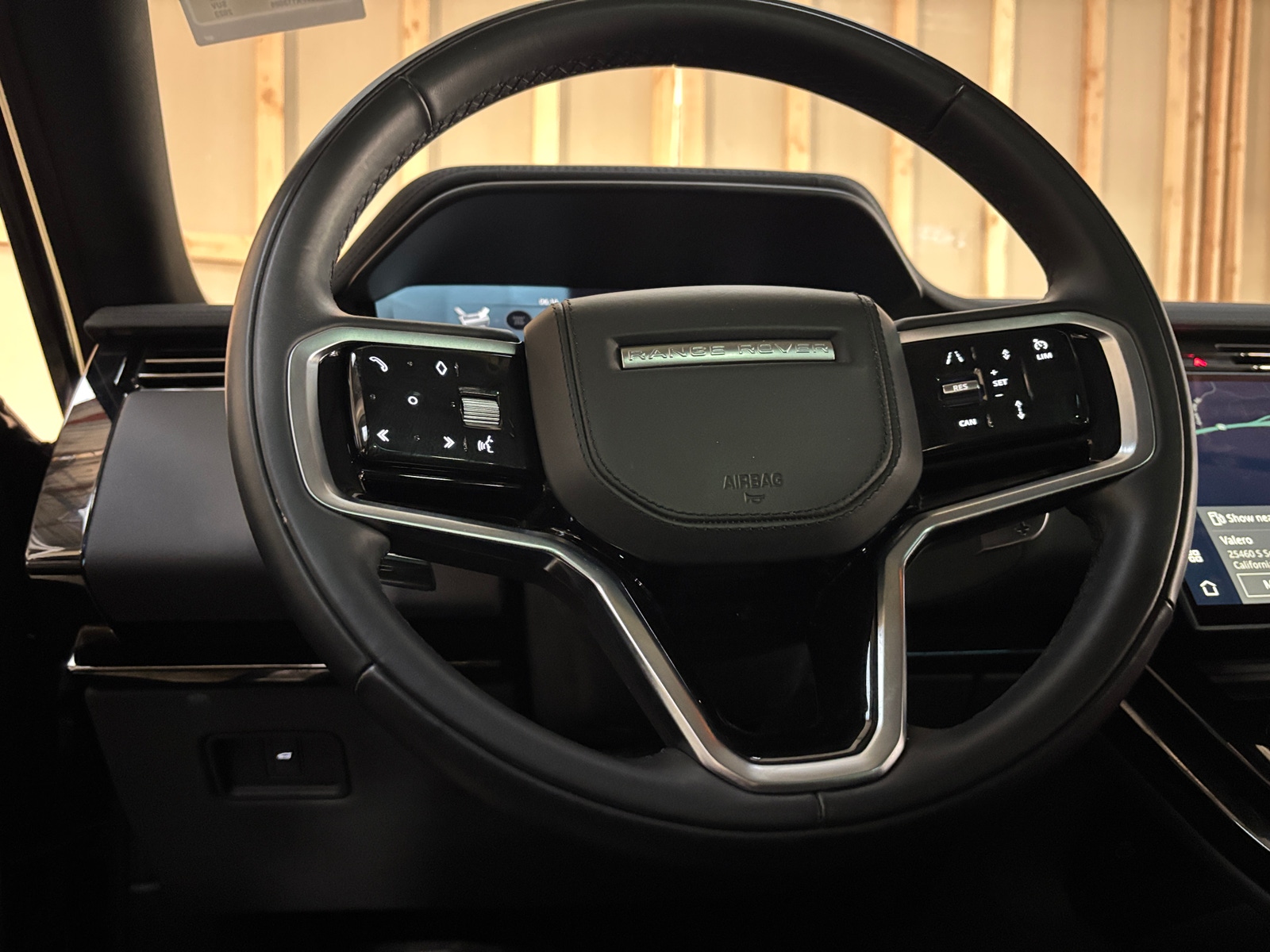 Thumbnail: 2023 Land Rover Range Rover Sport - 4