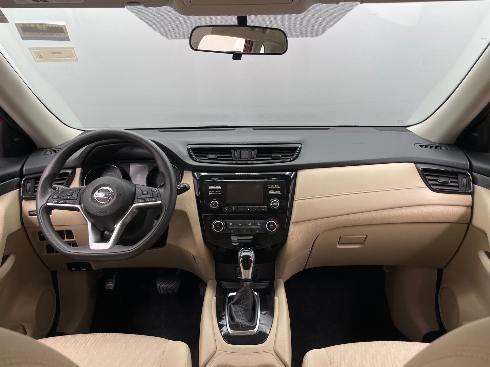 Thumbnail: 2017 Nissan Rogue - 3