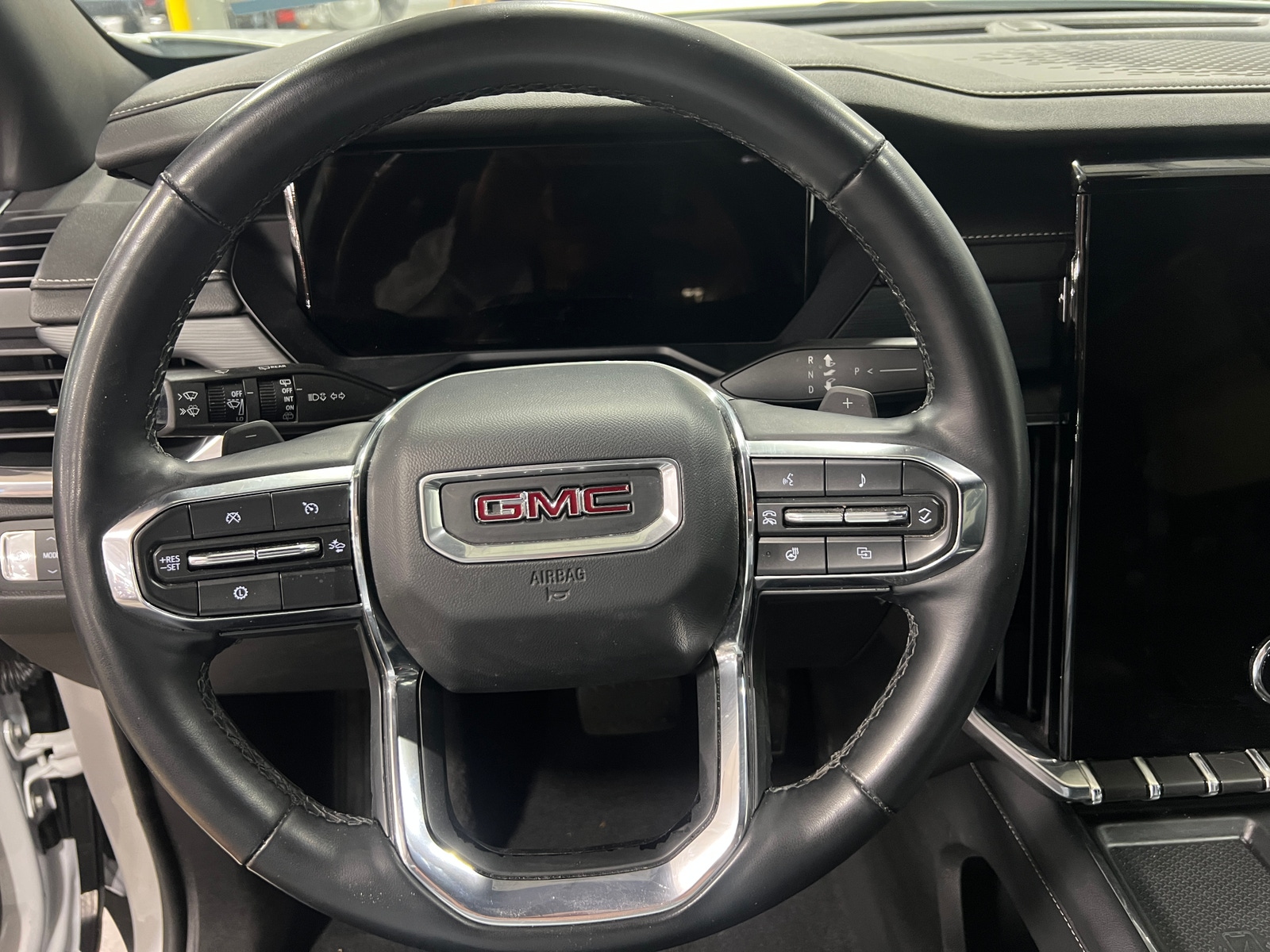 Thumbnail: 2024 GMC Acadia - 4
