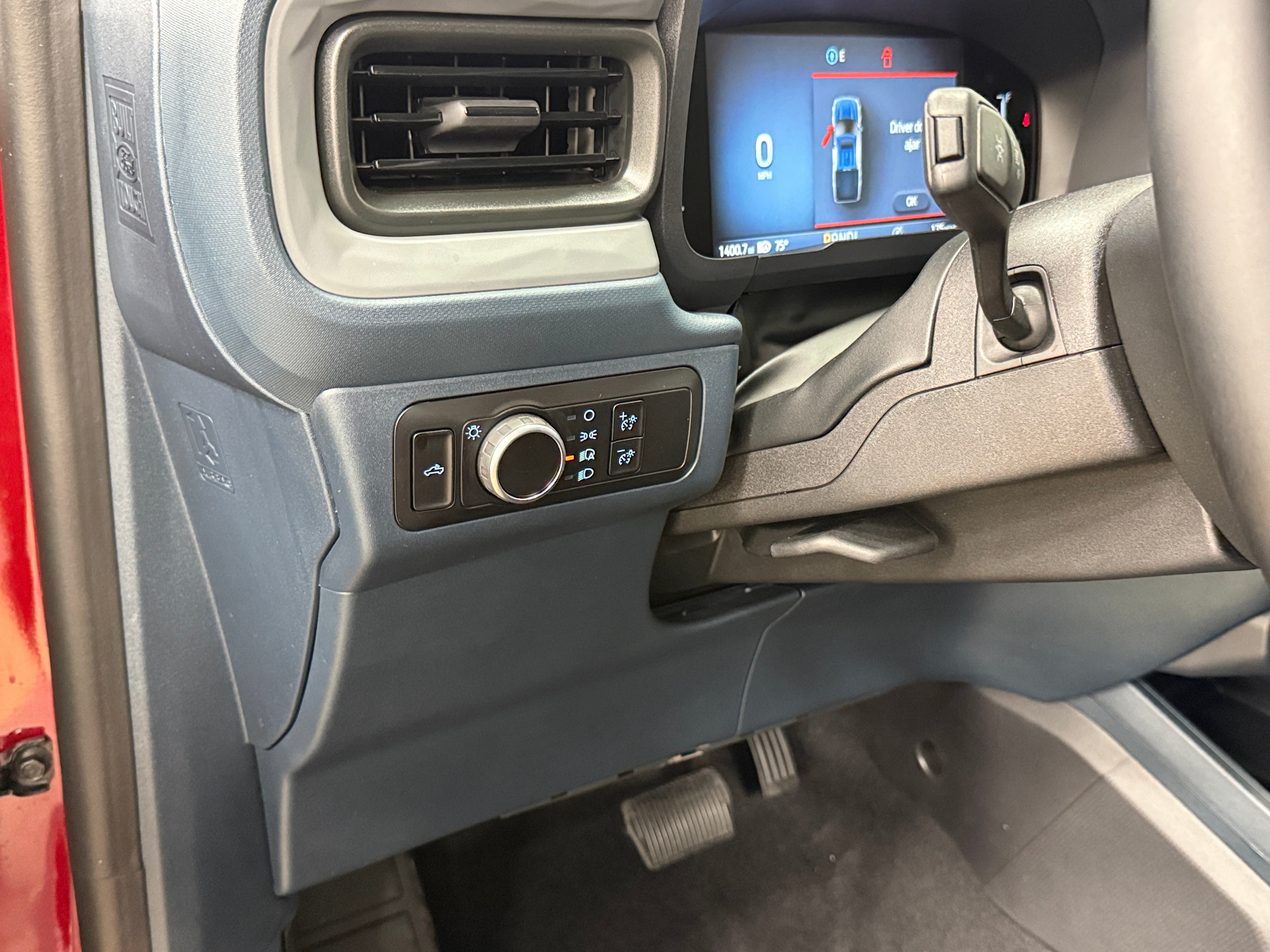 2025 Ford Maverick XLT - Photo 11