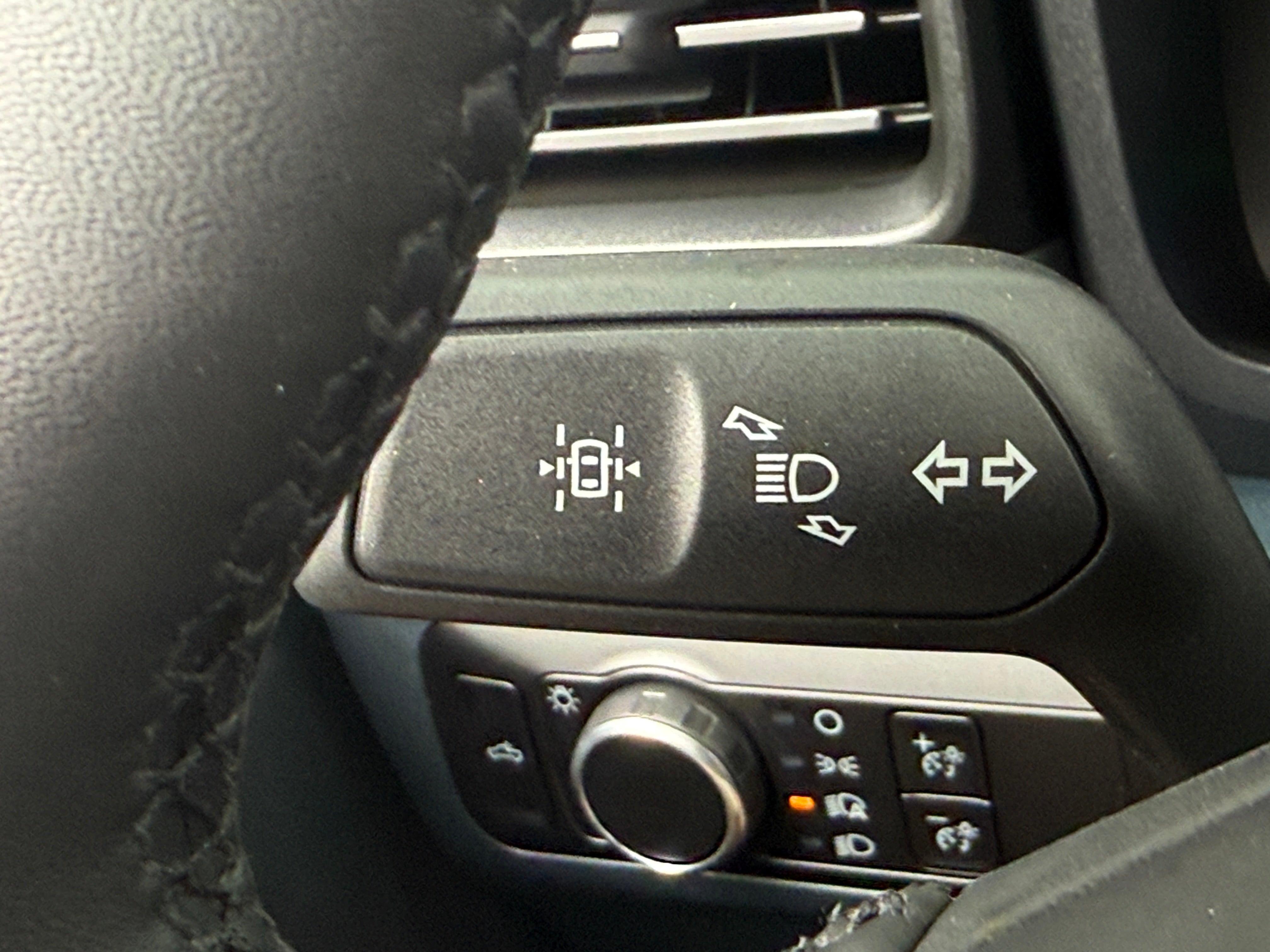 2025 Ford Maverick XLT - Photo 12