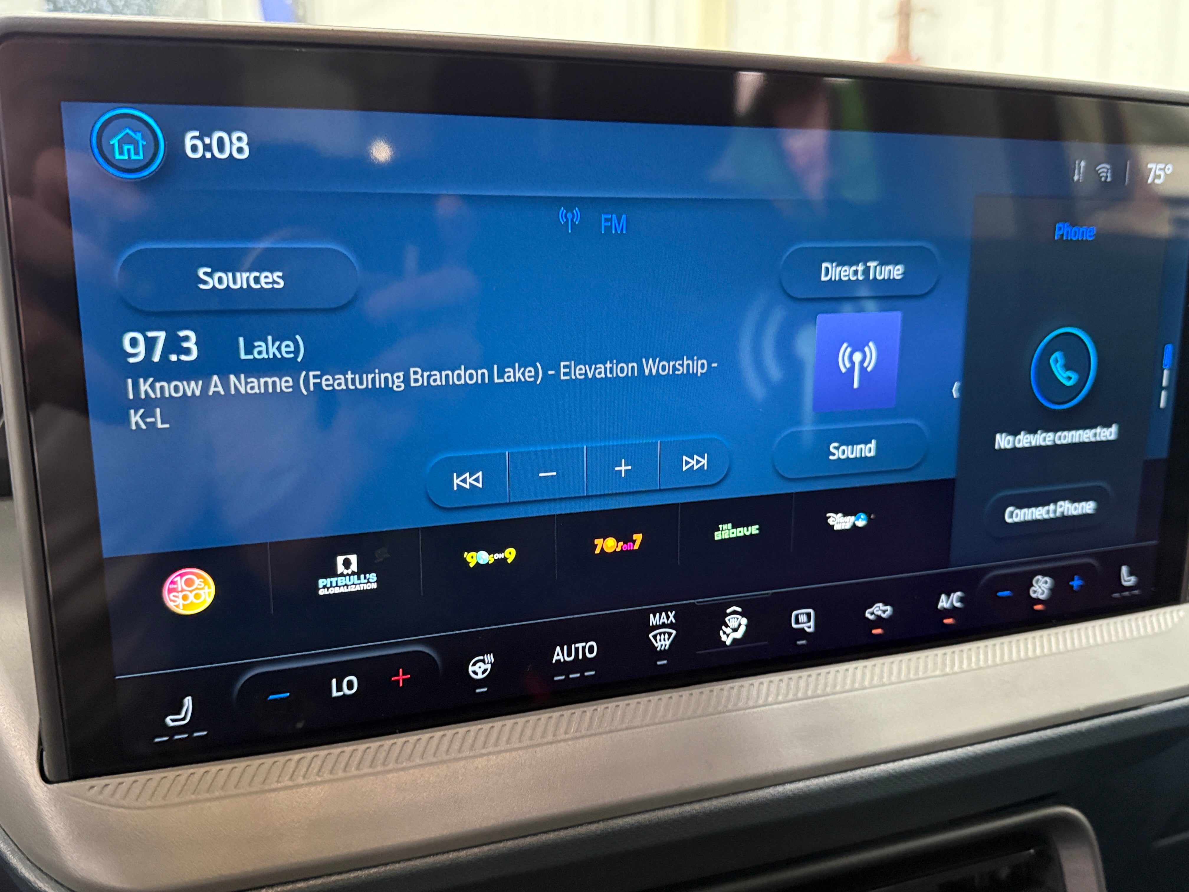 2025 Ford Maverick XLT - Photo 14