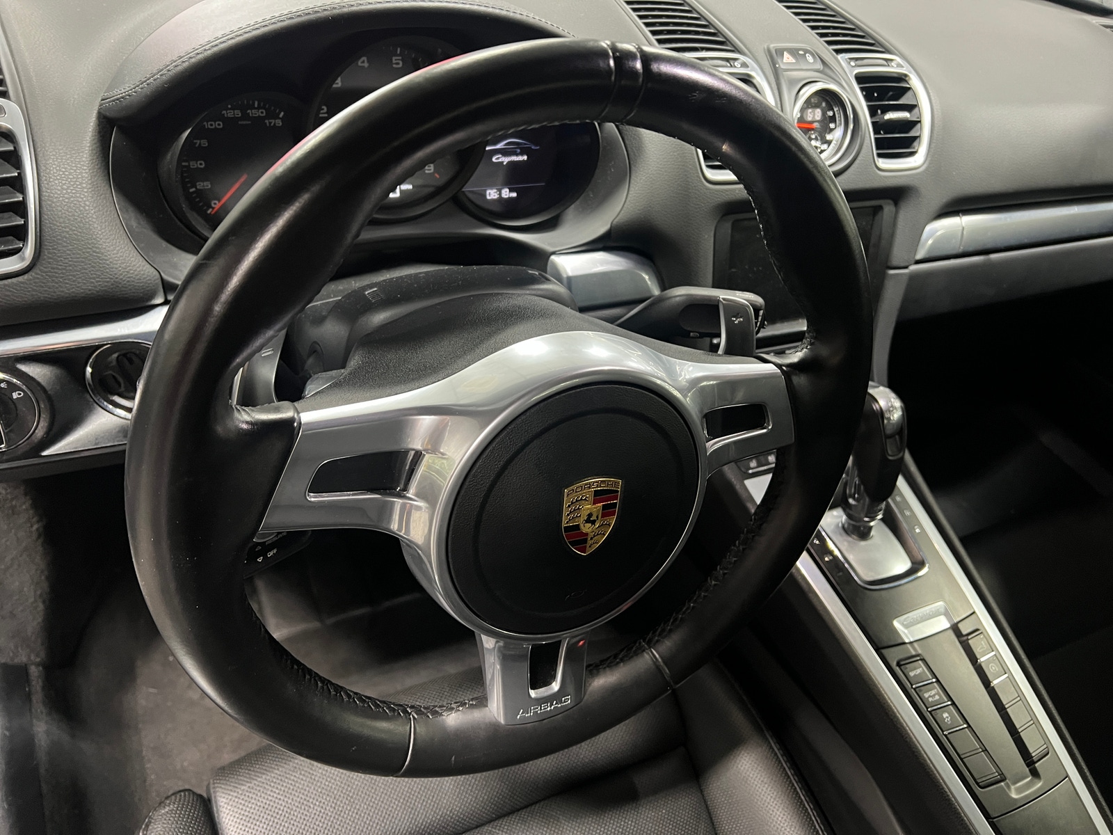 Thumbnail: 2016 Porsche Cayman - 3
