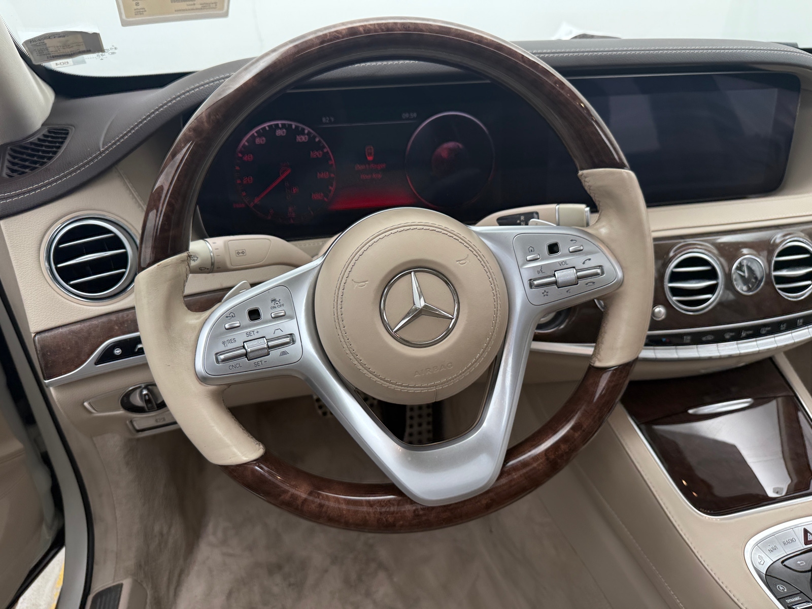 Thumbnail: 2019 Mercedes-Benz S-Class - 4
