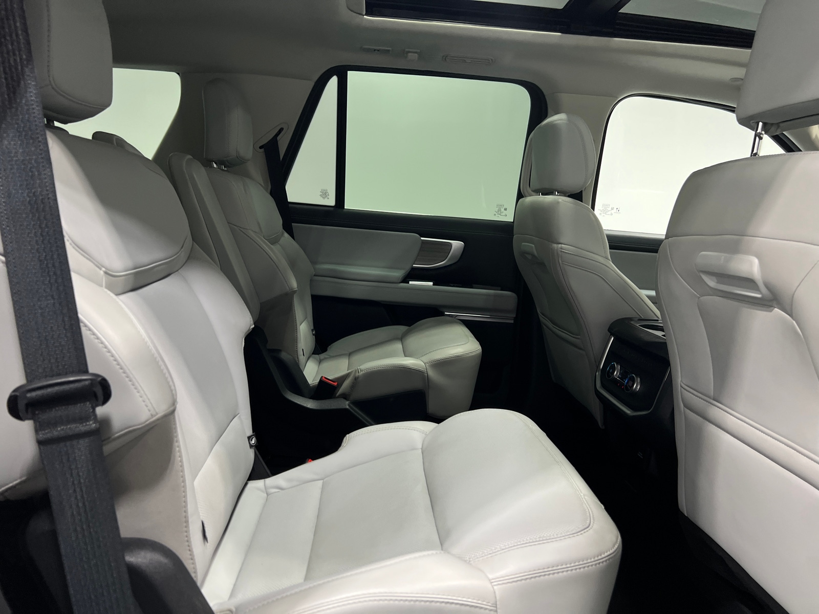Thumbnail: 2025 Ford Expedition - 5