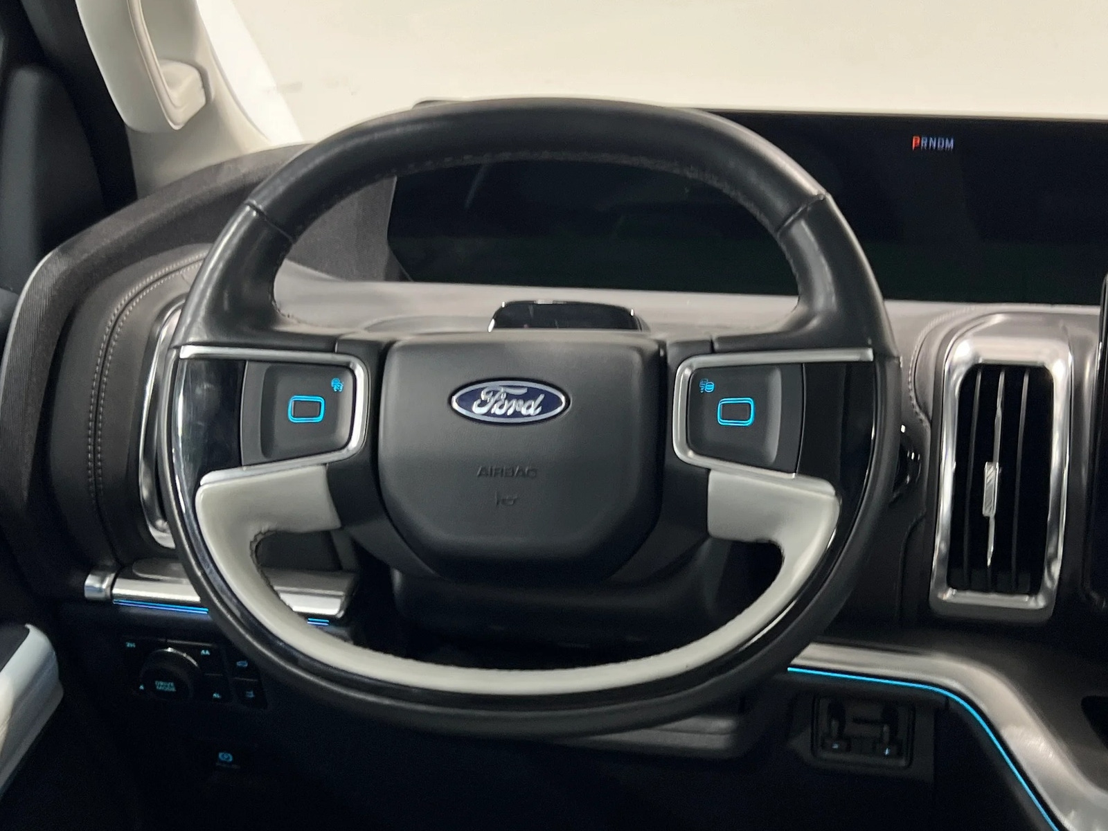 Thumbnail: 2025 Ford Expedition - 4
