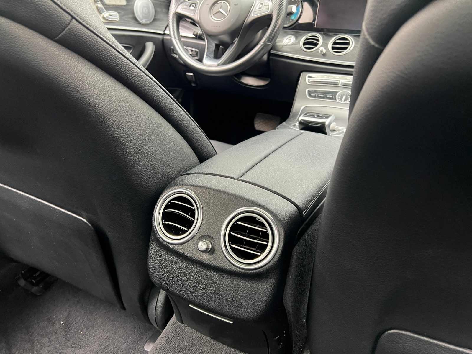 Thumbnail: 2018 Mercedes-Benz E-Class - 4