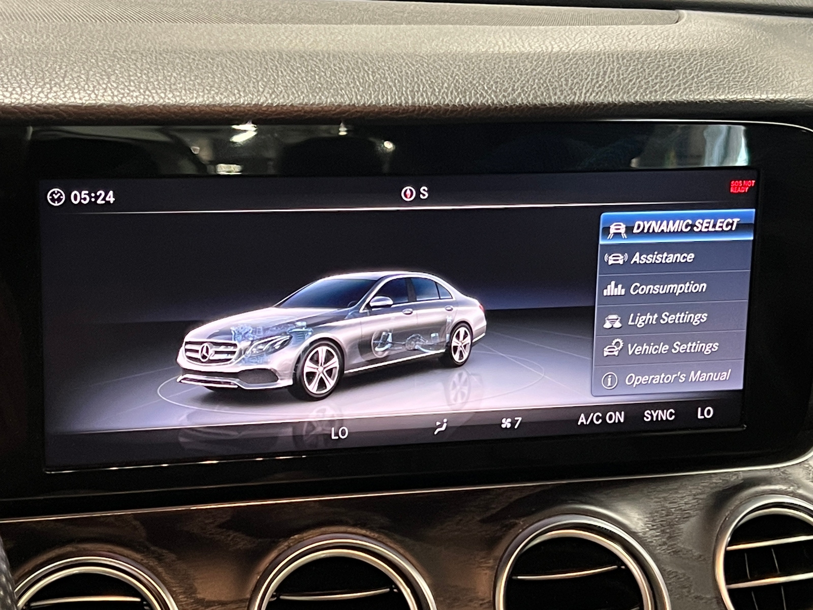 Thumbnail: 2018 Mercedes-Benz E-Class - 3