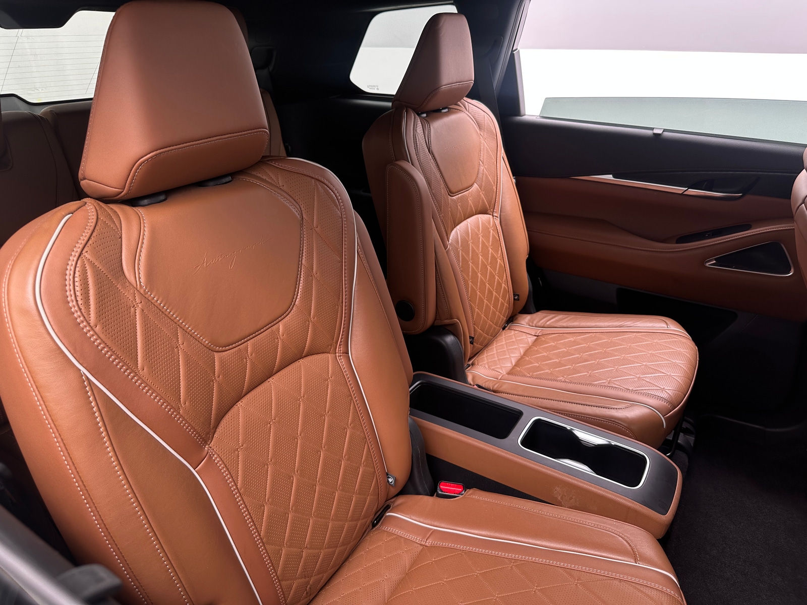 Thumbnail: 2023 INFINITI QX60 - 5