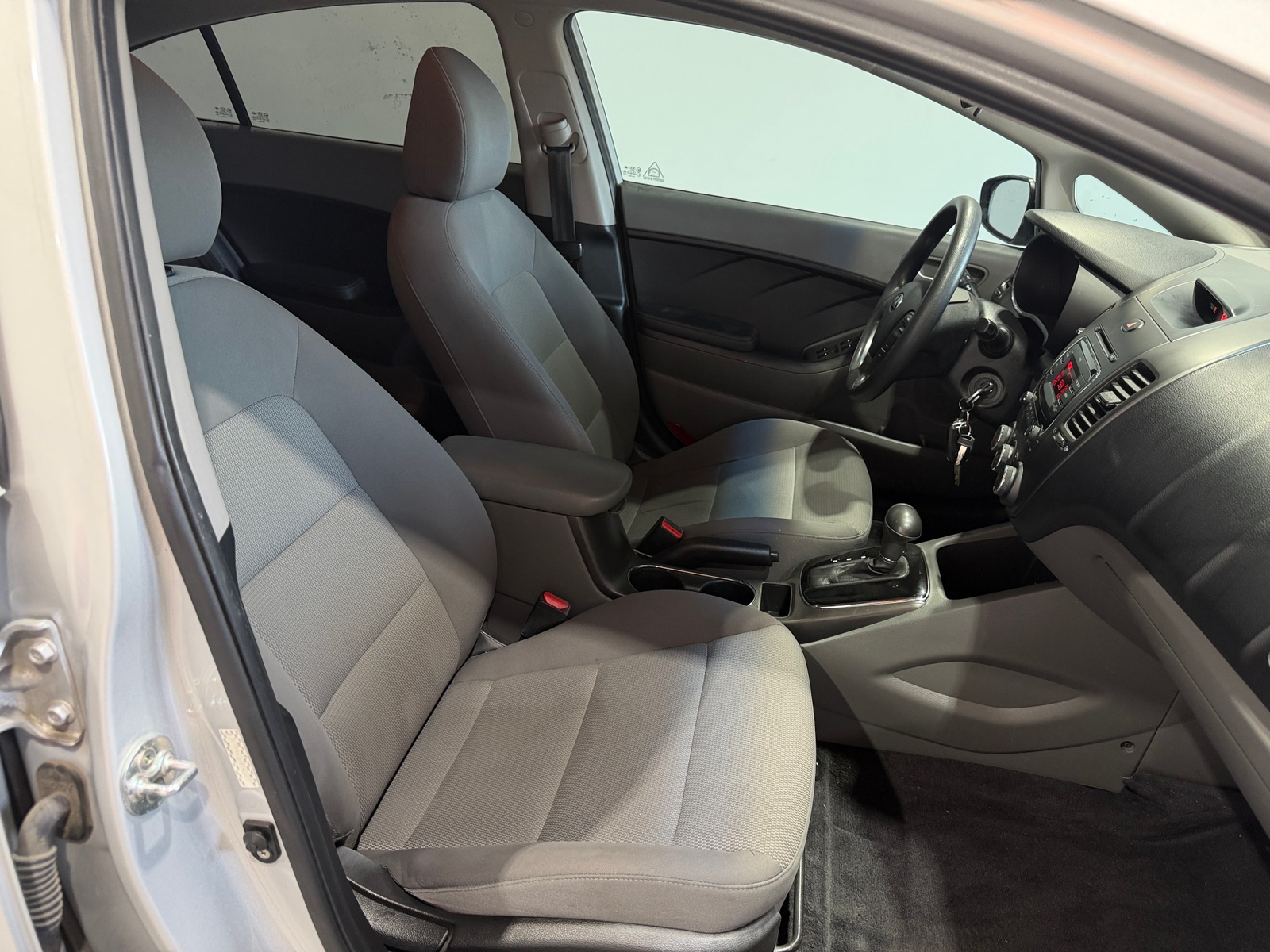 Thumbnail: 2017 Kia Forte - 2