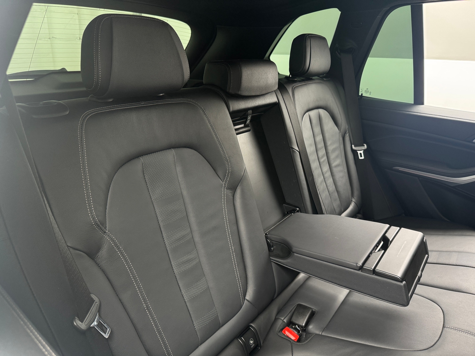Thumbnail: 2021 BMW X5 - 5