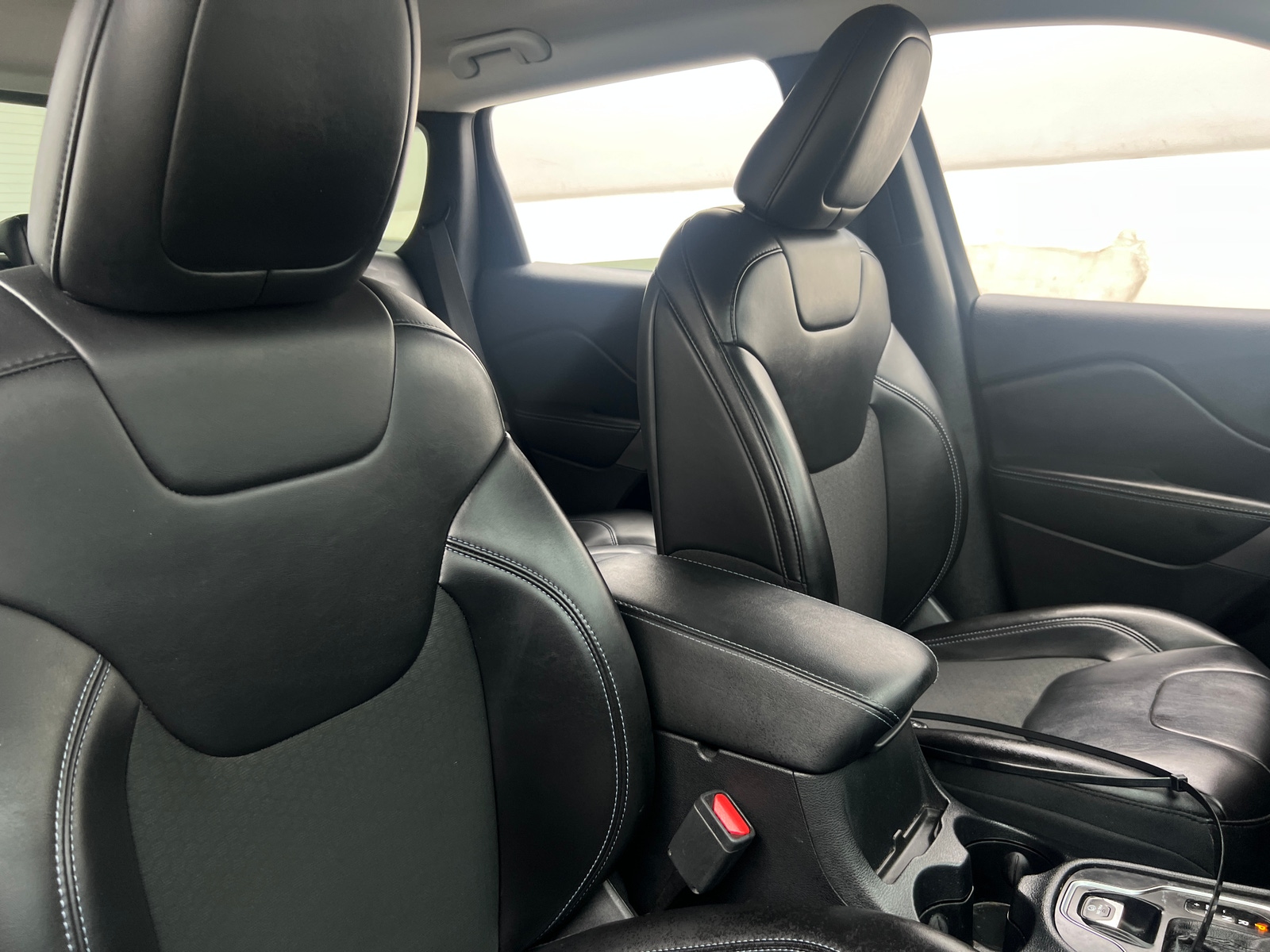 Thumbnail: 2019 Jeep Cherokee - 2