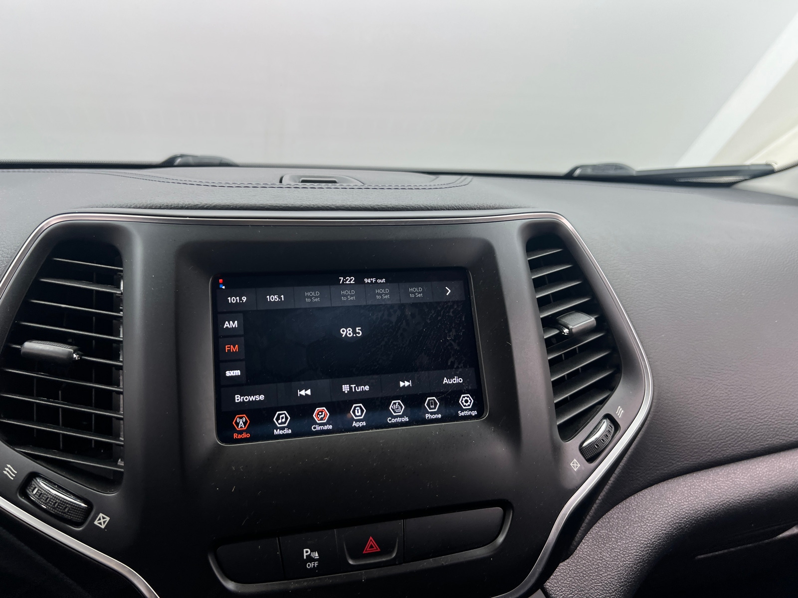 Thumbnail: 2019 Jeep Cherokee - 4