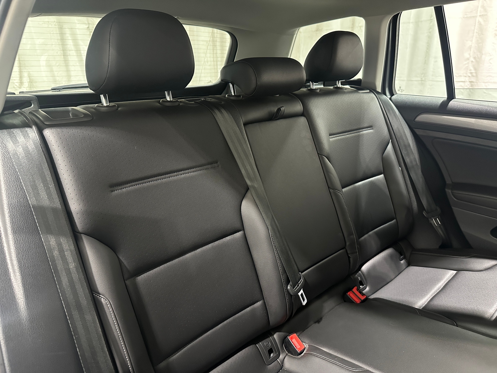 Thumbnail: 2019 Volkswagen Golf - 6