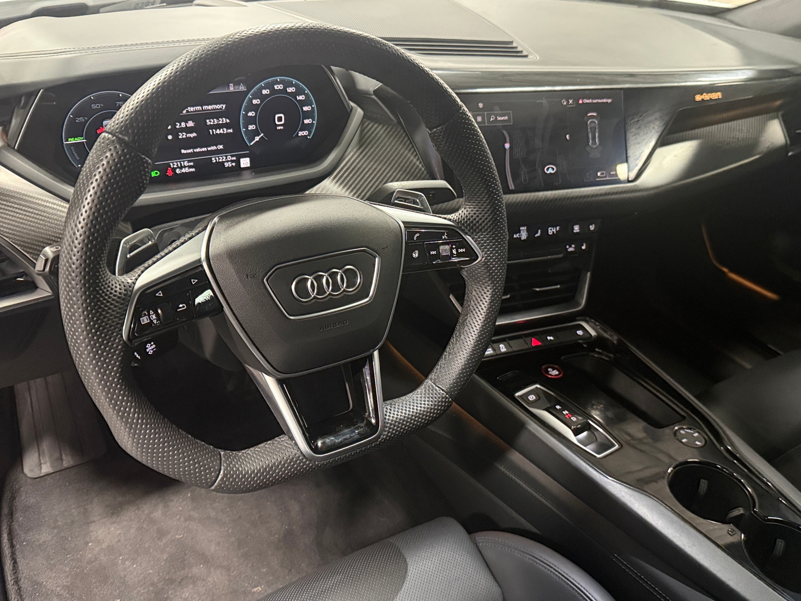 Thumbnail: 2024 Audi e-tron GT - 5
