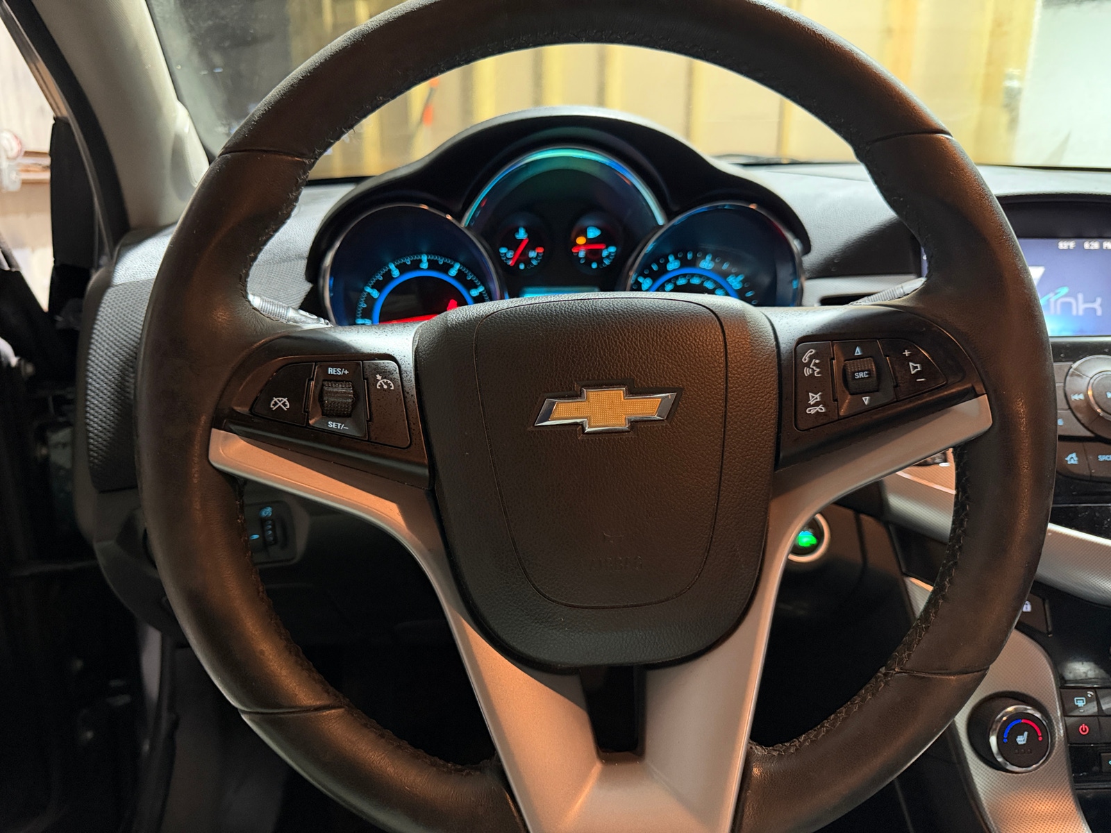 Thumbnail: 2013 Chevrolet Cruze - 4