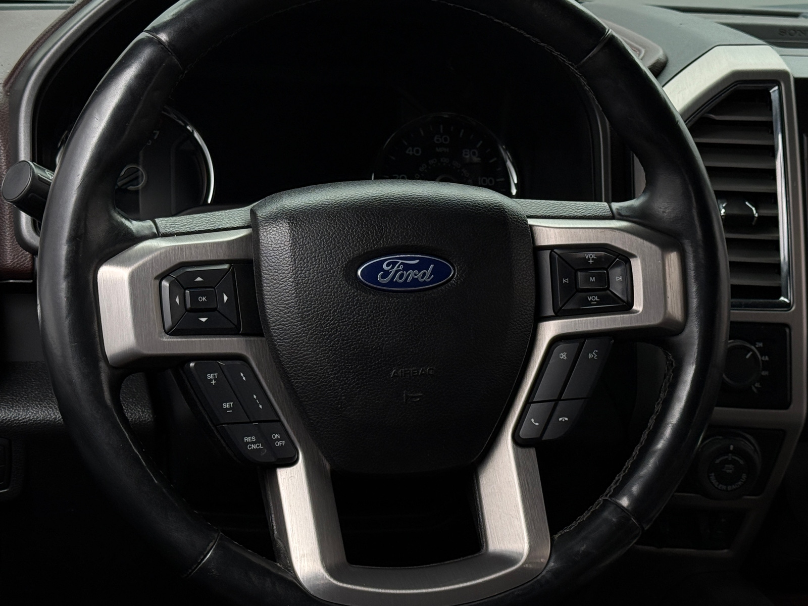 Thumbnail: 2017 Ford Econoline - 4