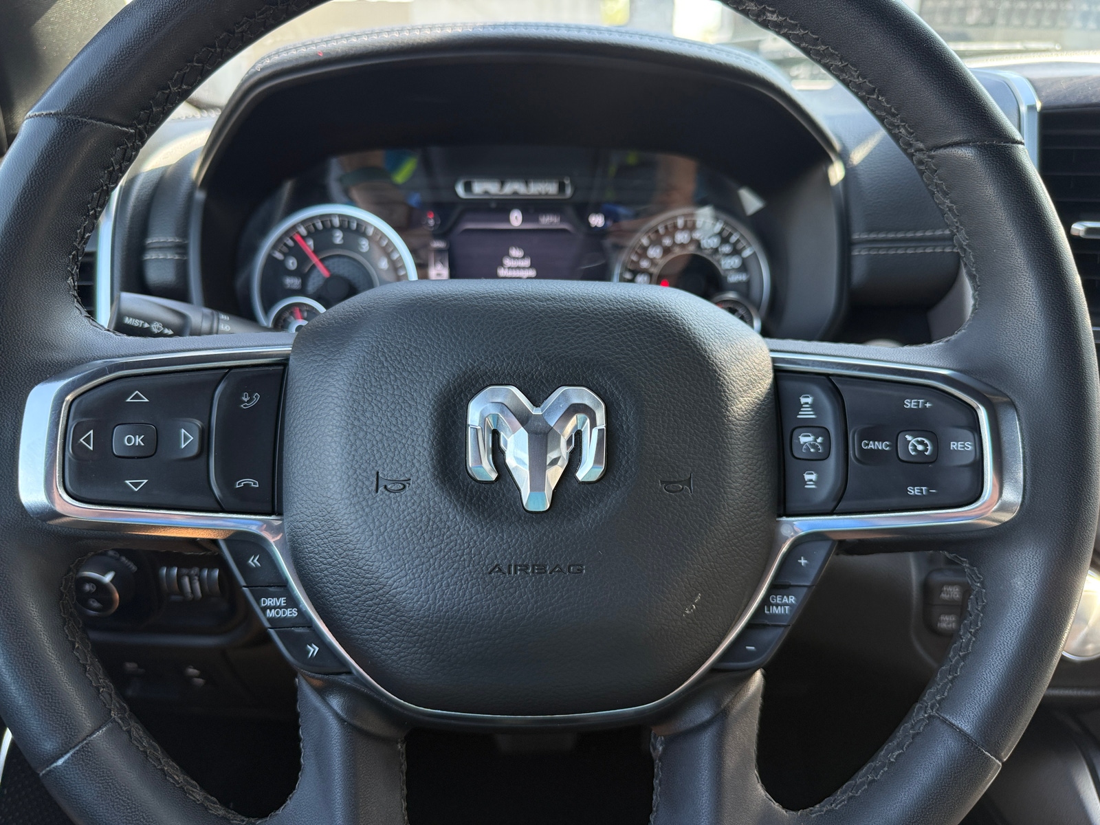 Thumbnail: 2025 RAM 1500 - 4