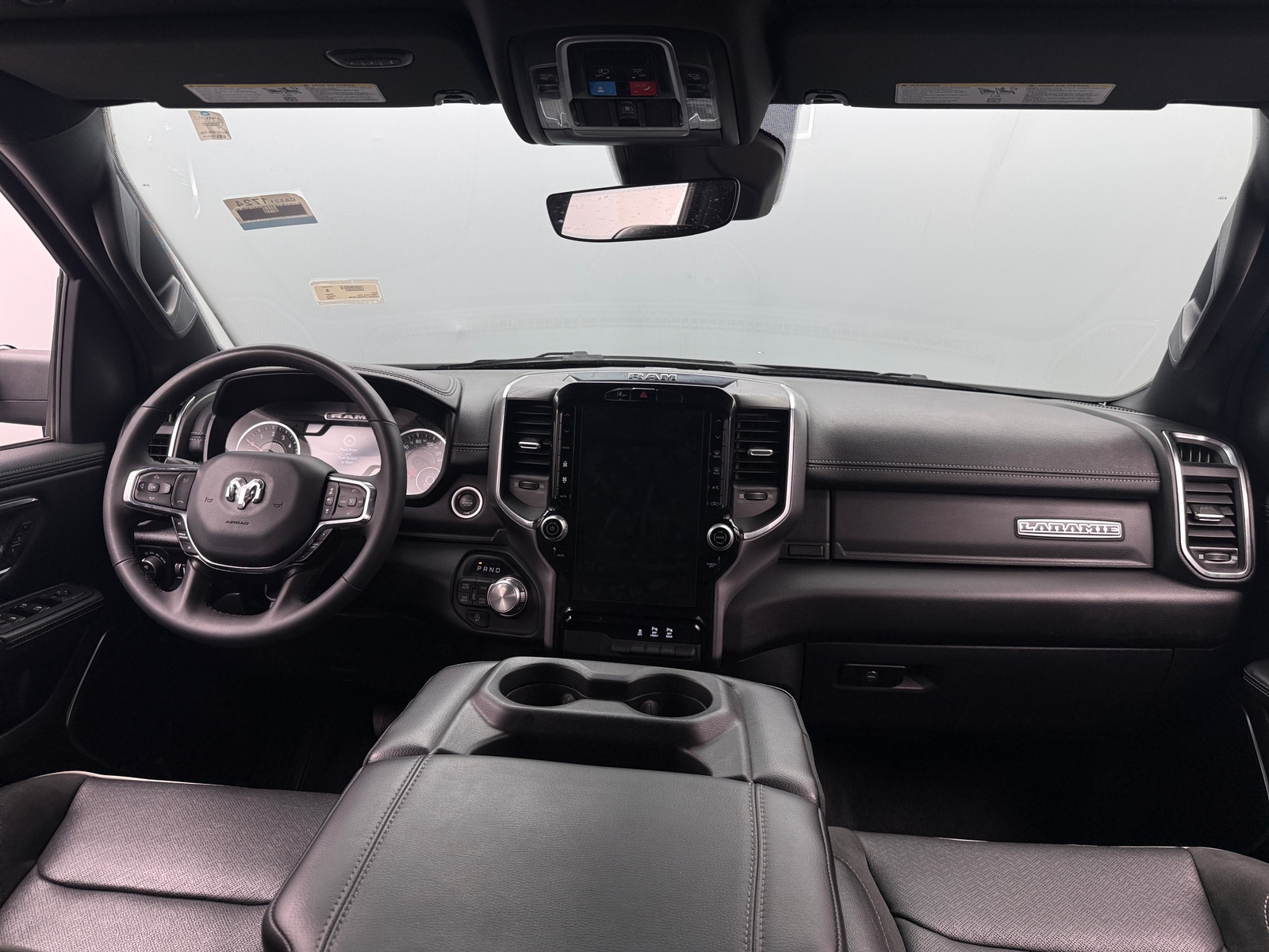 Thumbnail: 2025 RAM 1500 - 2