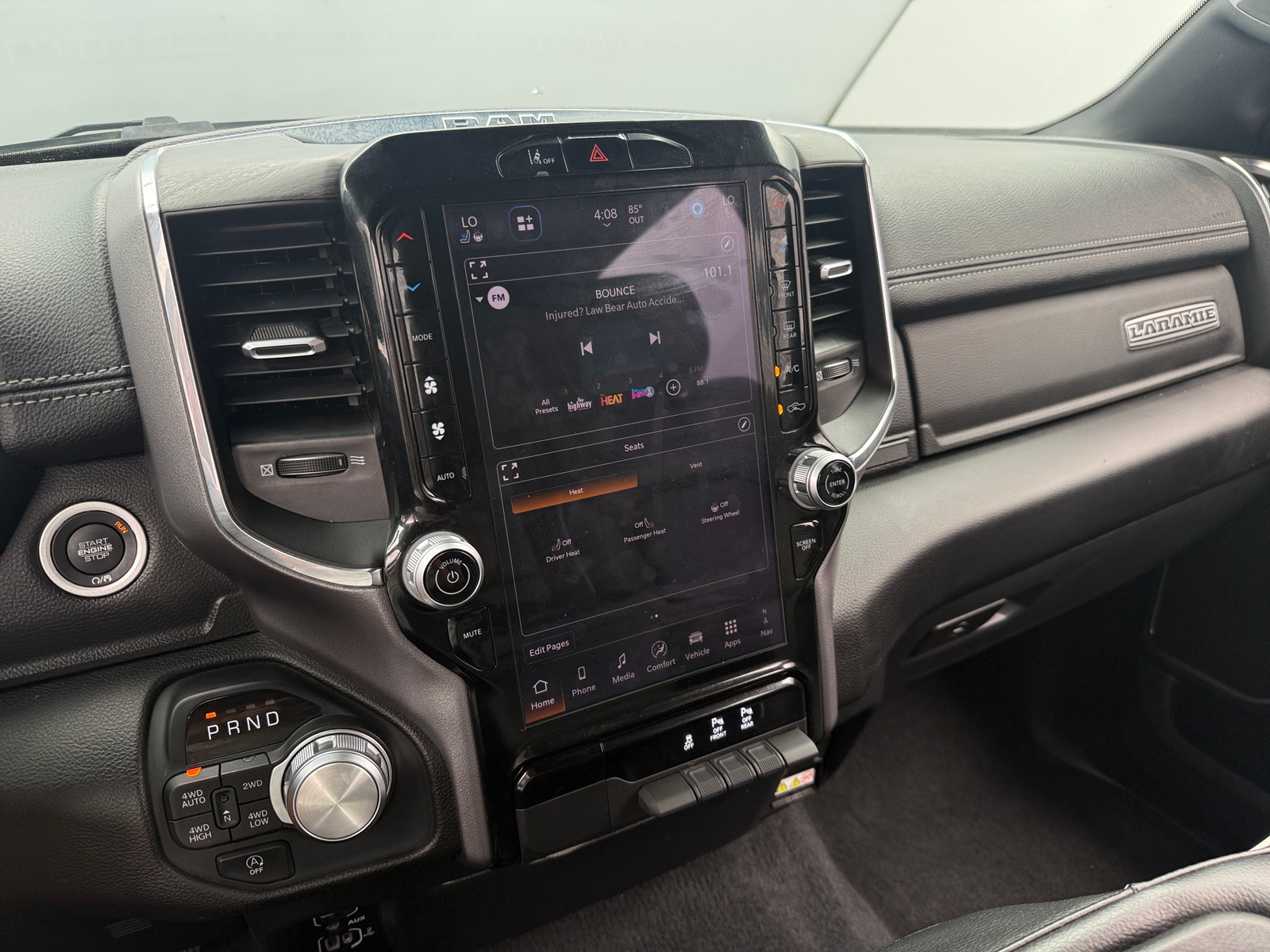 Thumbnail: 2025 RAM 1500 - 3