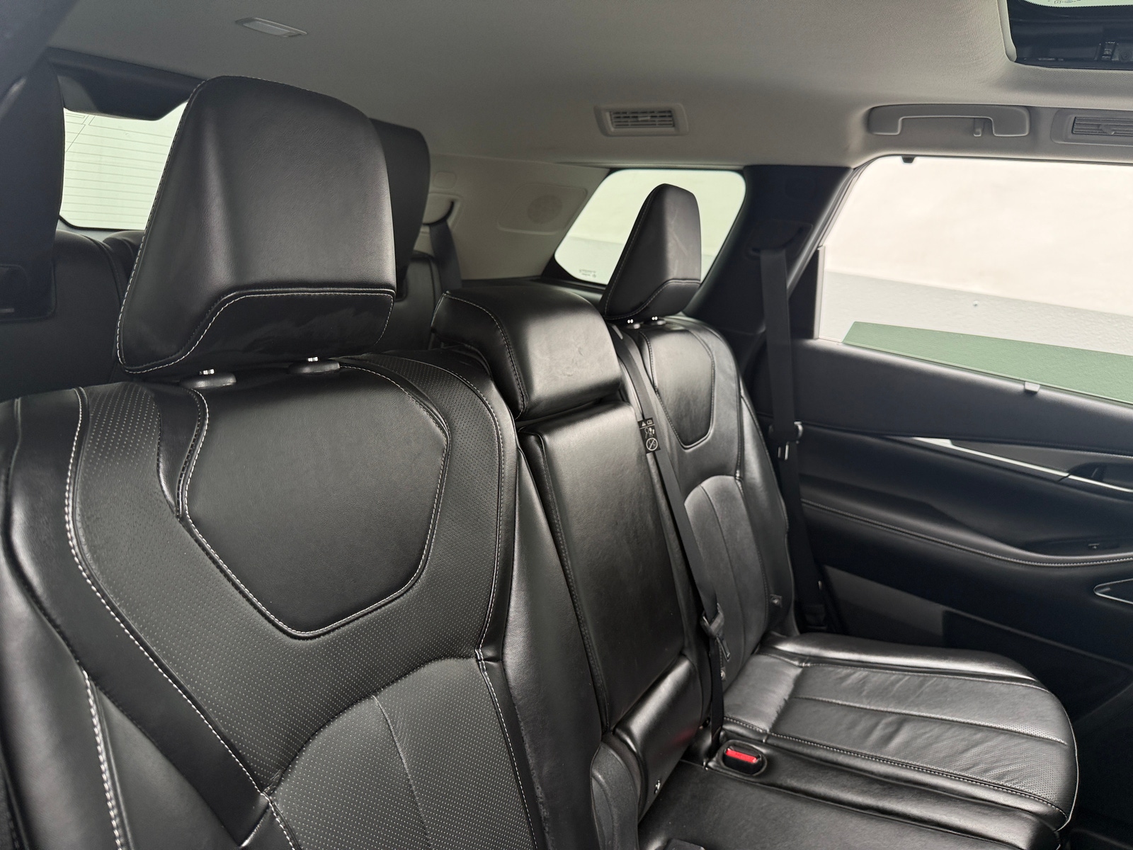 Thumbnail: 2023 INFINITI QX60 - 5