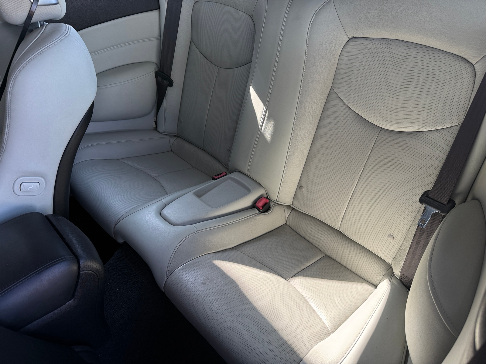 Thumbnail: 2010 INFINITI G37 - 5