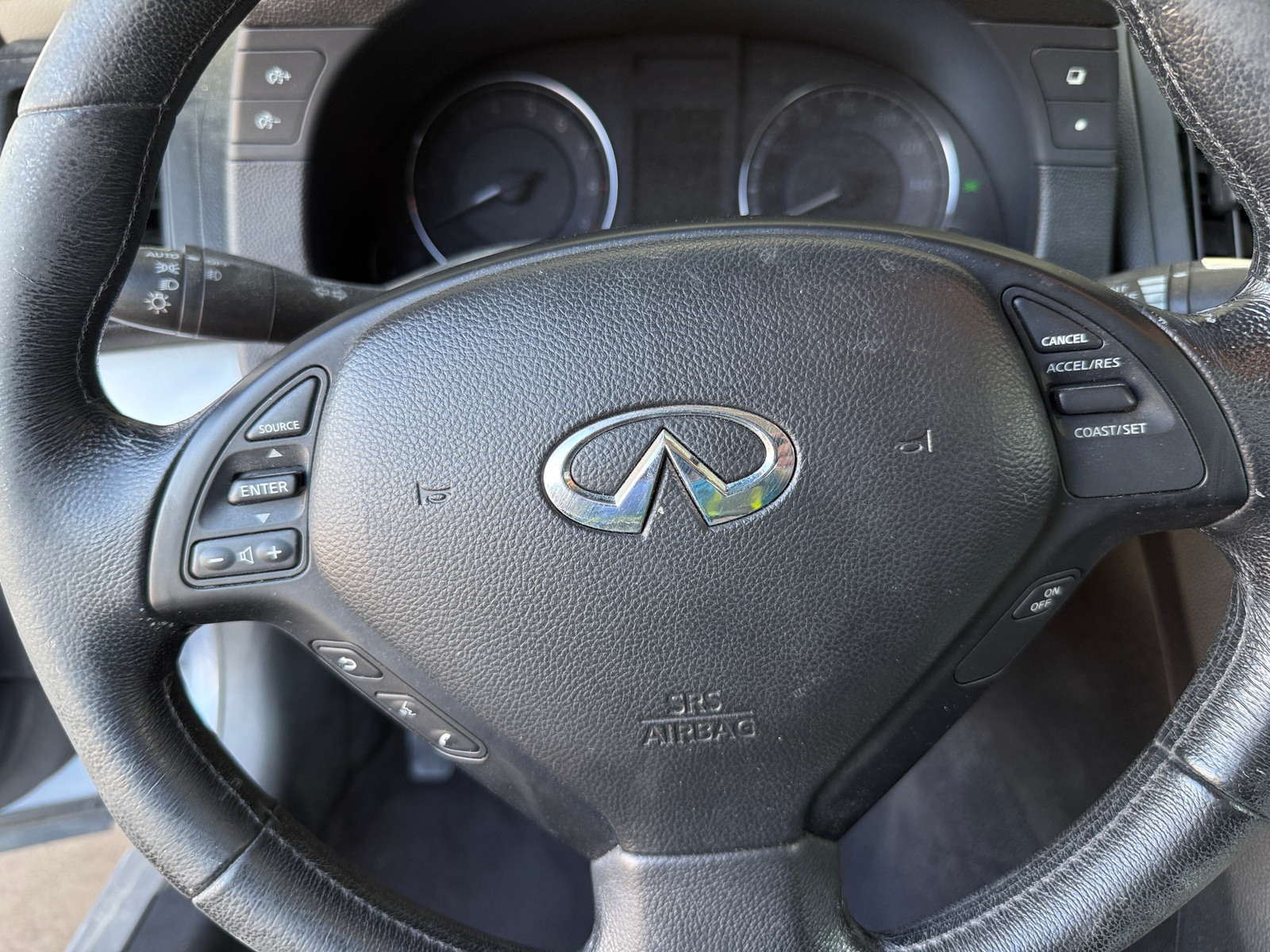 Thumbnail: 2010 INFINITI G37 - 4