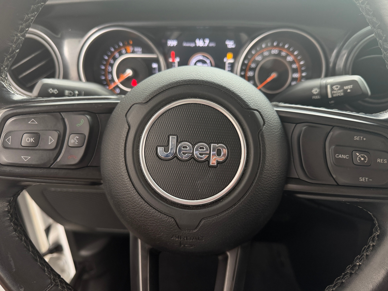 Thumbnail: 2022 Jeep Gladiator - 5