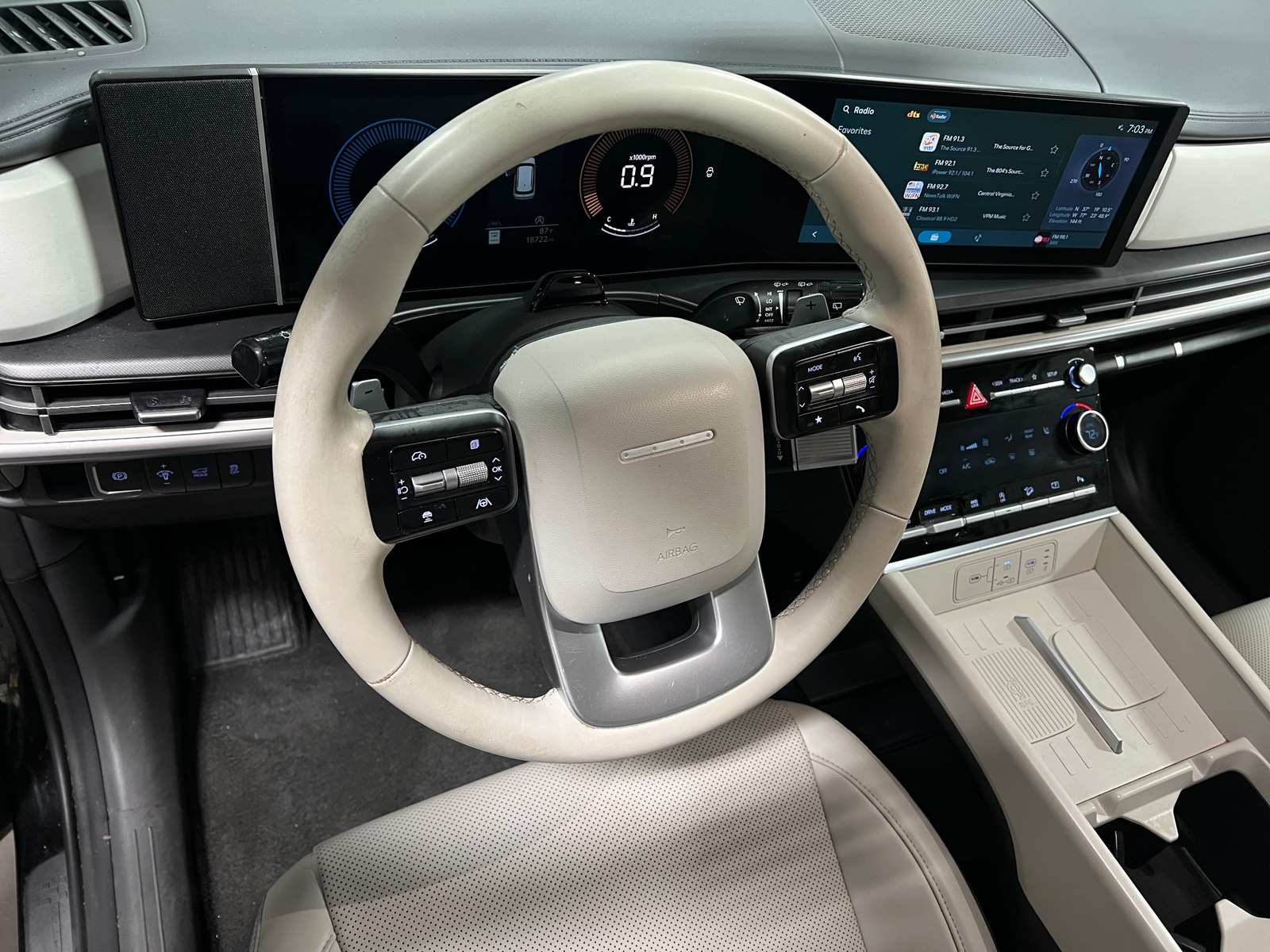 Thumbnail: 2026 Hyundai Santa Fe - 4