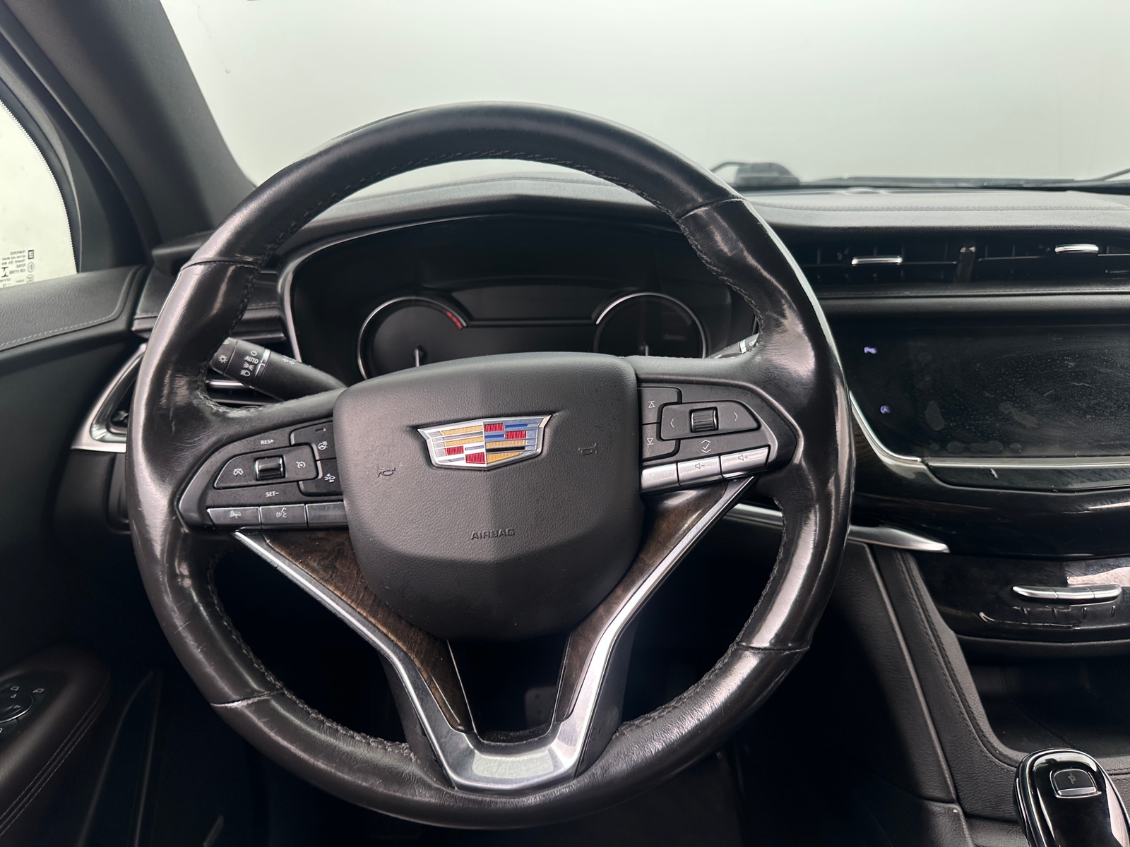 Thumbnail: 2020 Cadillac XT6 - 4