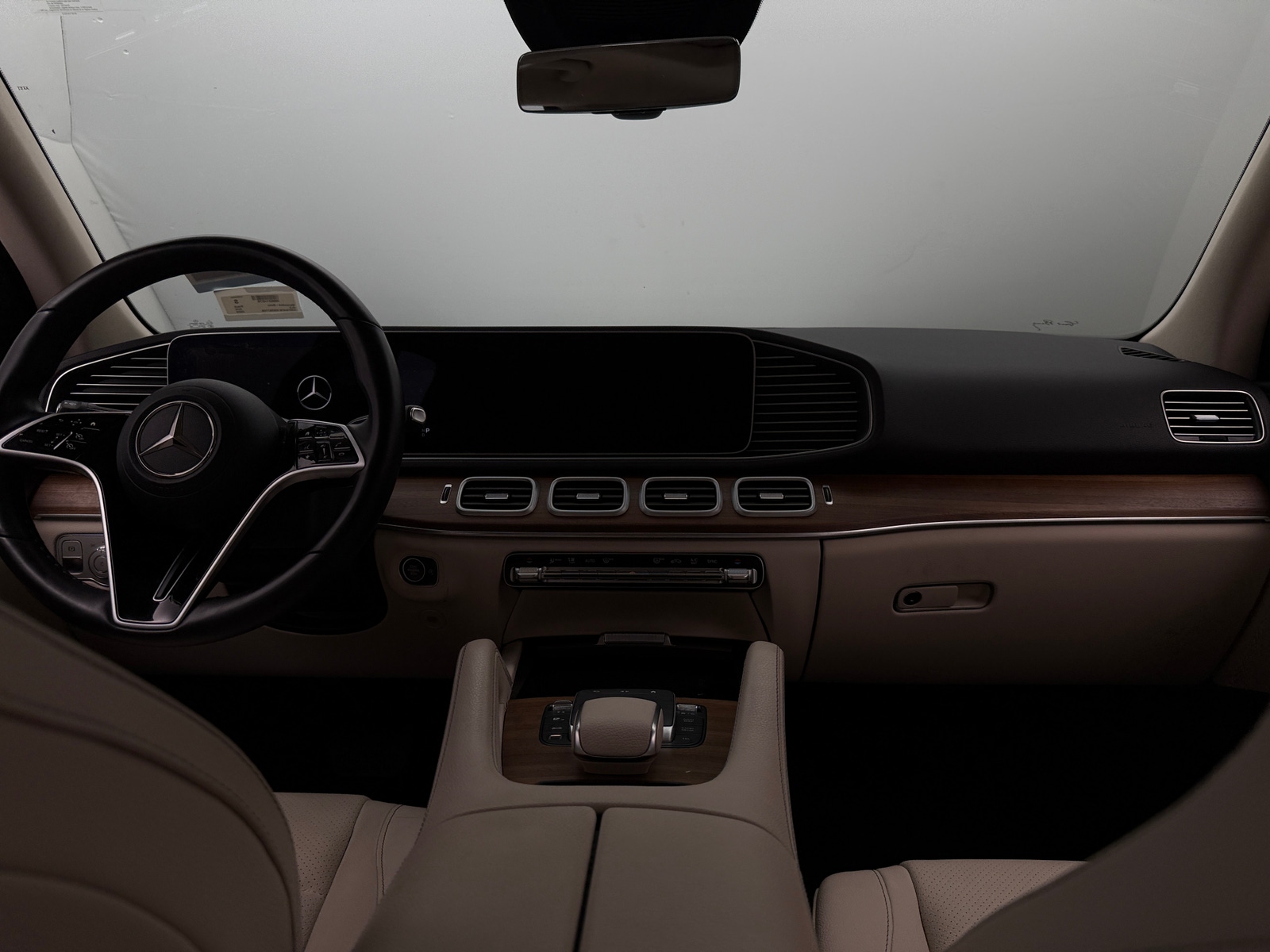 Thumbnail: 2025 Mercedes-Benz GLE - 2
