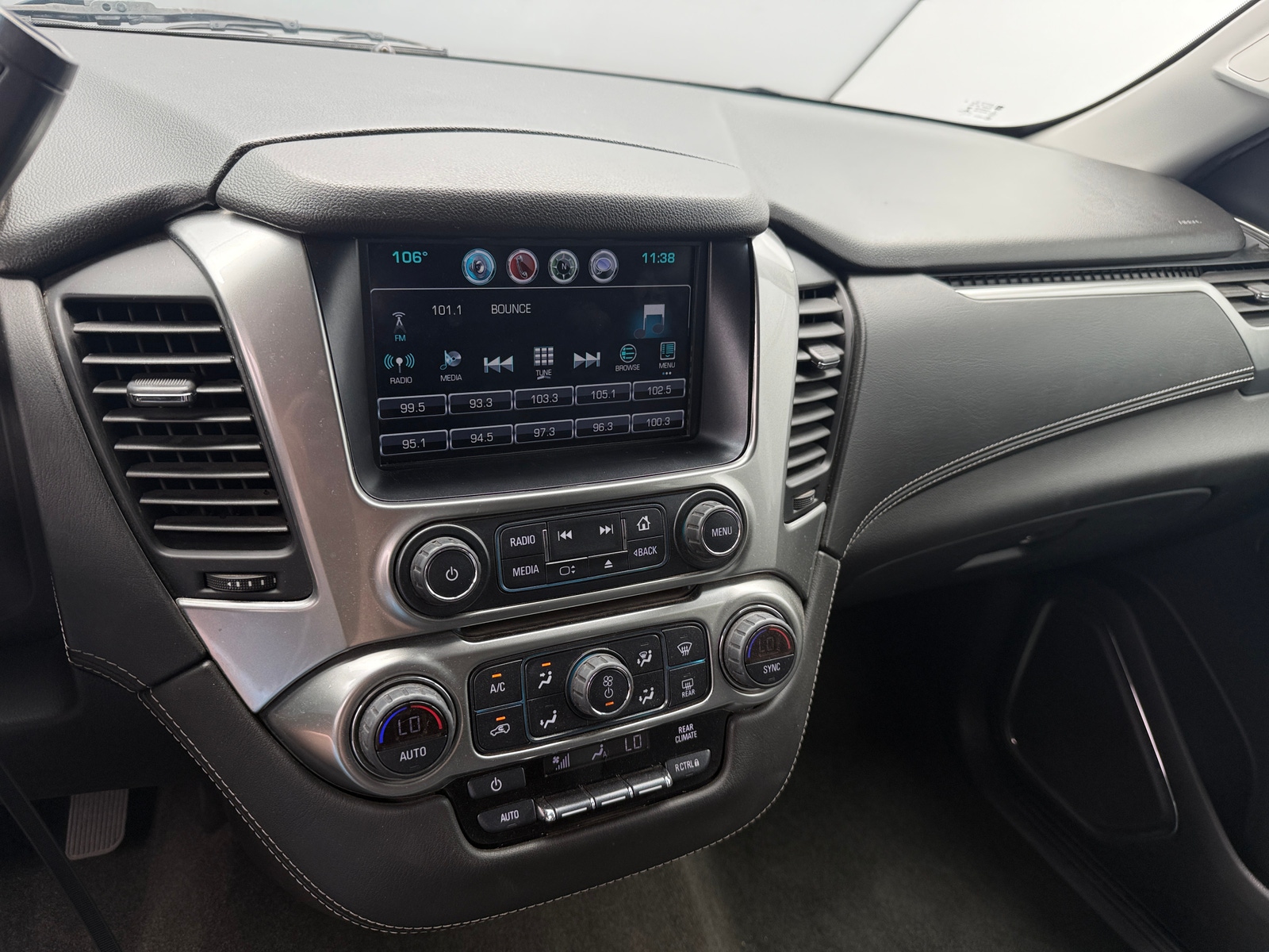 Thumbnail: 2018 Chevrolet Tahoe - 4