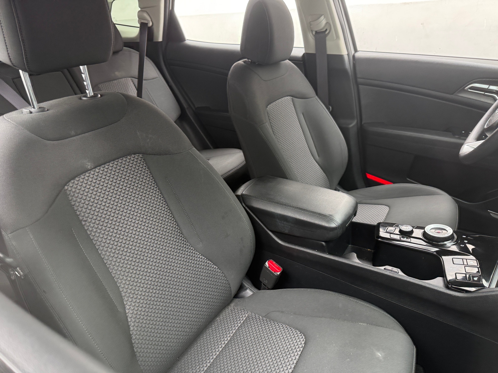 Thumbnail: 2023 Kia Sportage - 2