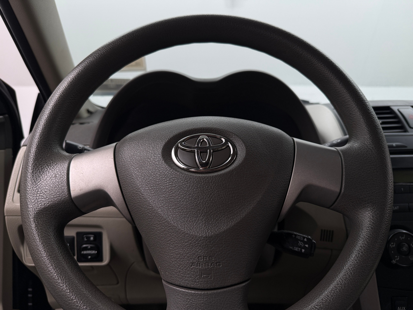 Thumbnail: 2010 Toyota Corolla - 5