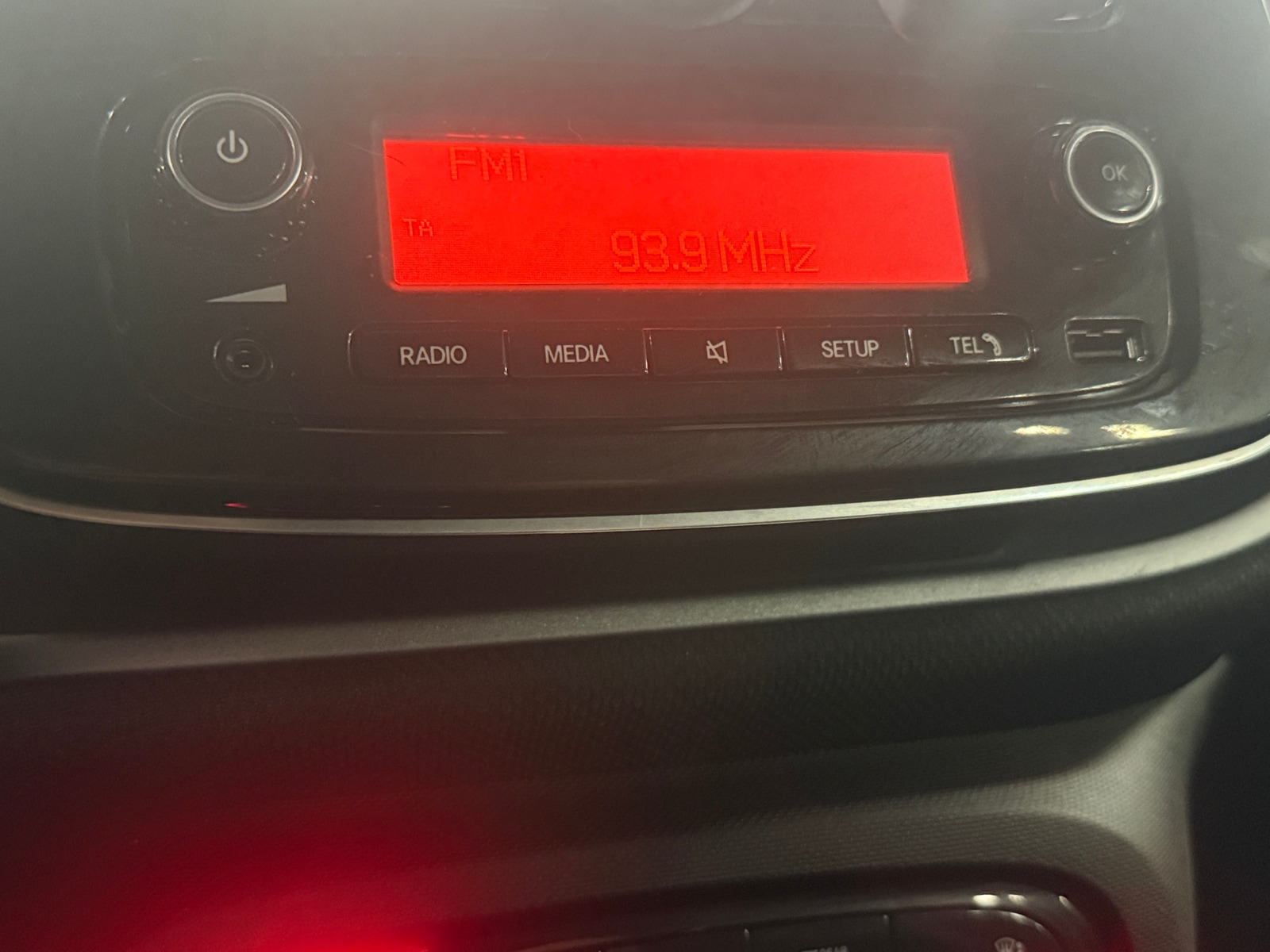 Thumbnail: 2018 smart fortwo - 3