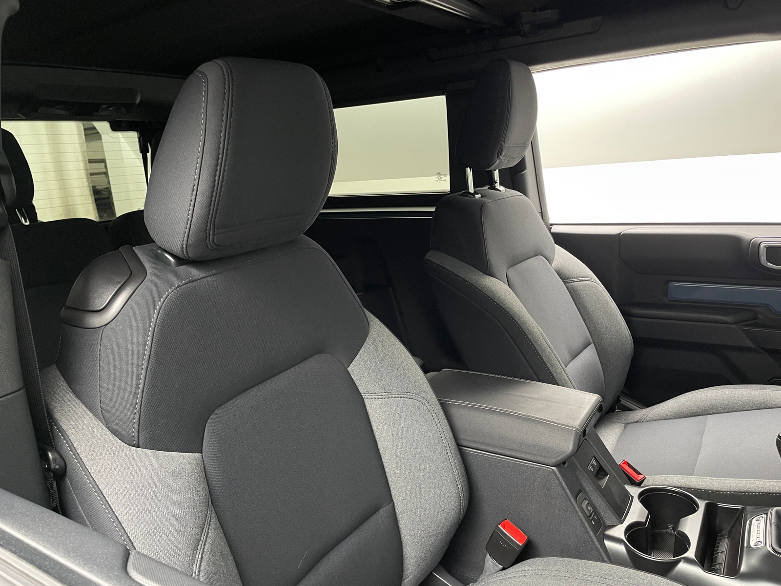 Thumbnail: 2025 Ford Bronco - 2