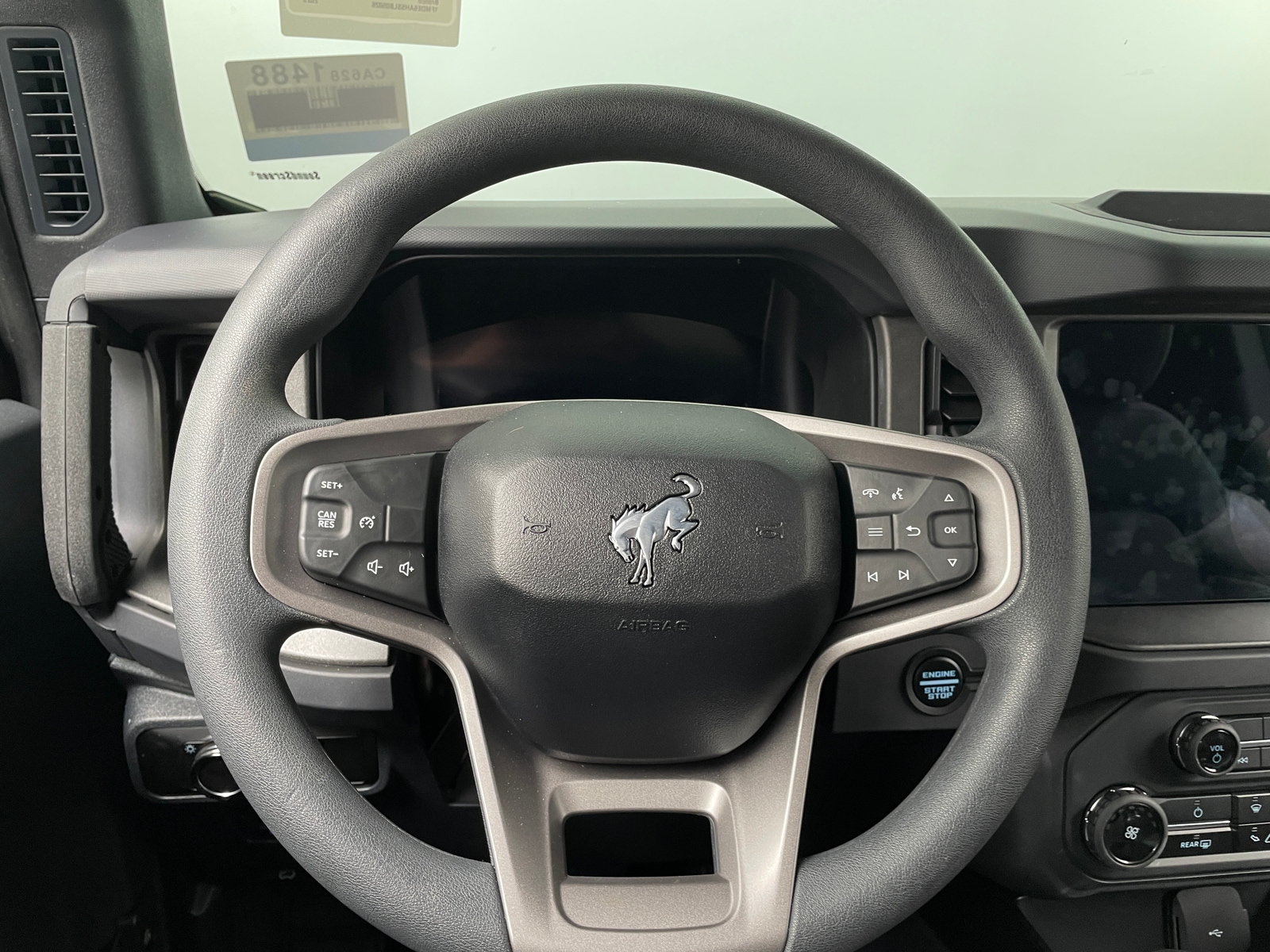 Thumbnail: 2025 Ford Bronco - 5