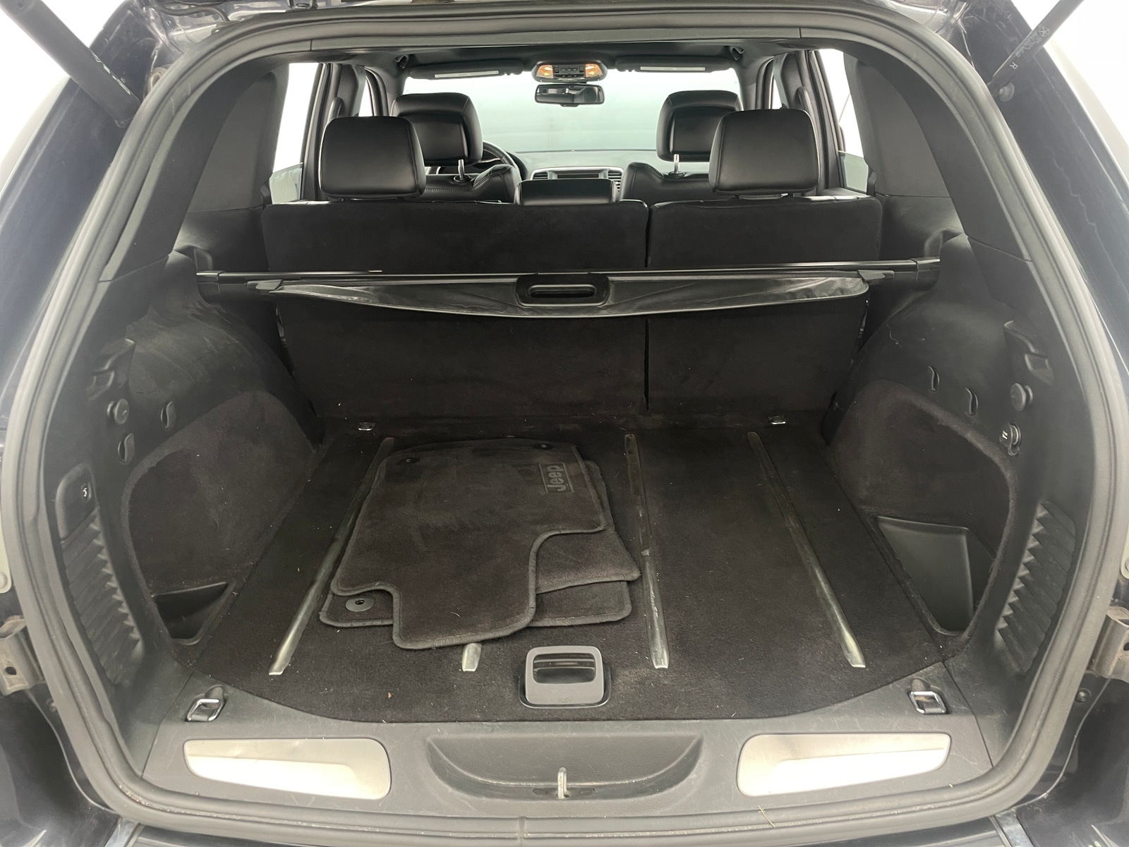 Thumbnail: 2016 Jeep Grand Cherokee - 6
