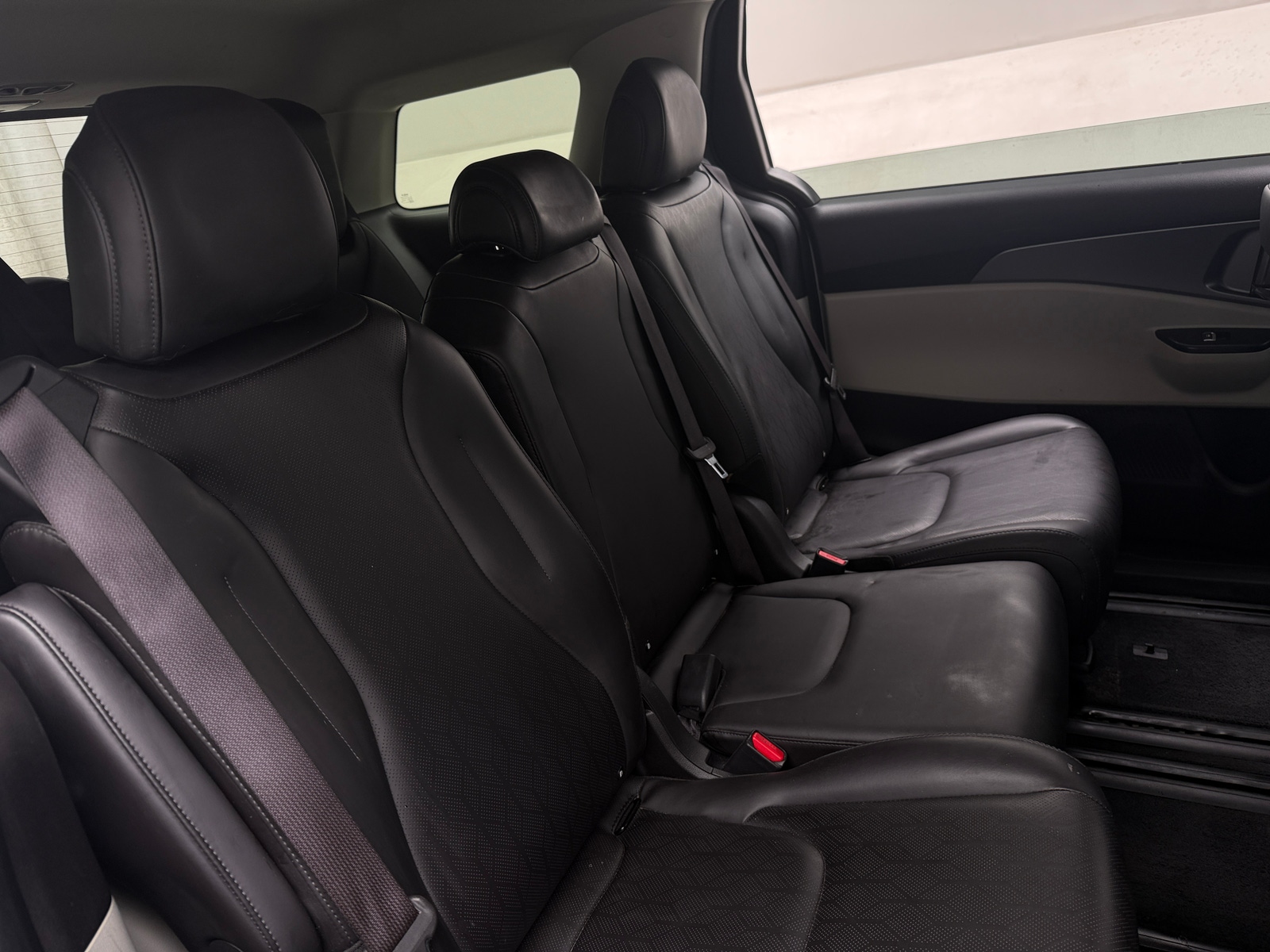 Thumbnail: 2022 Kia Carnival - 5