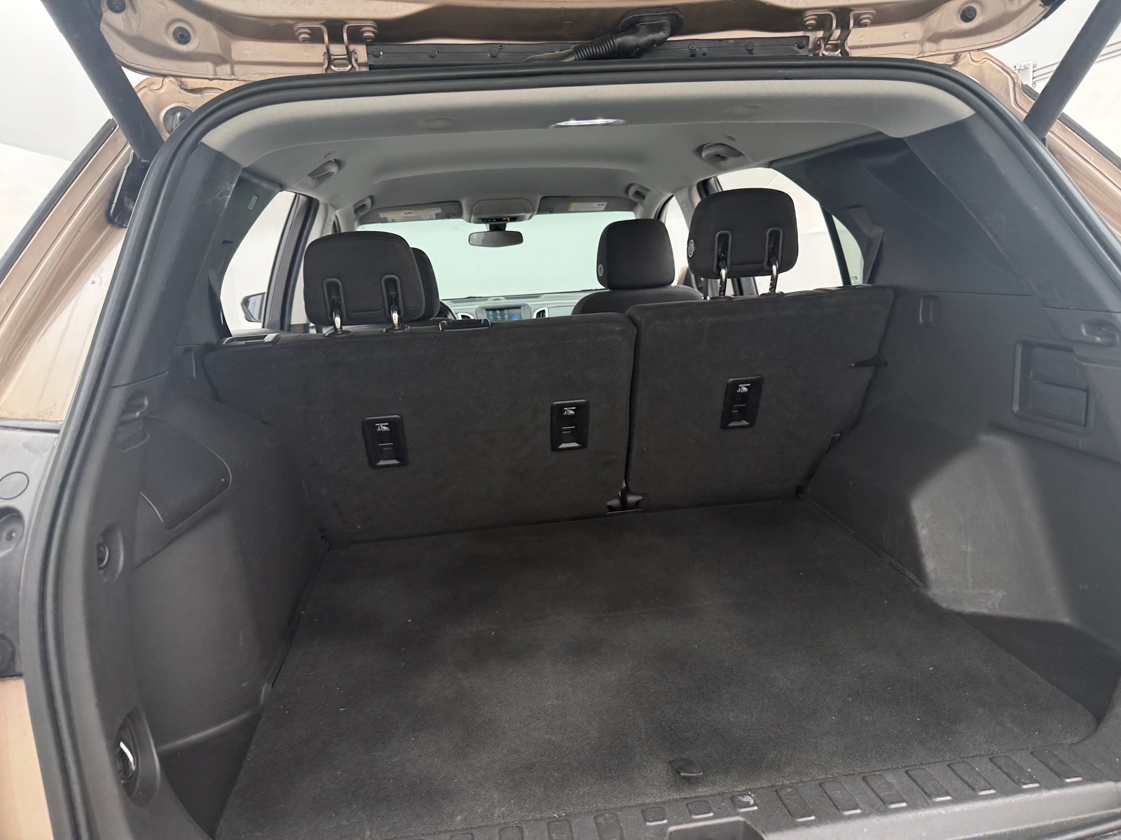 Thumbnail: 2018 Chevrolet Equinox - 7