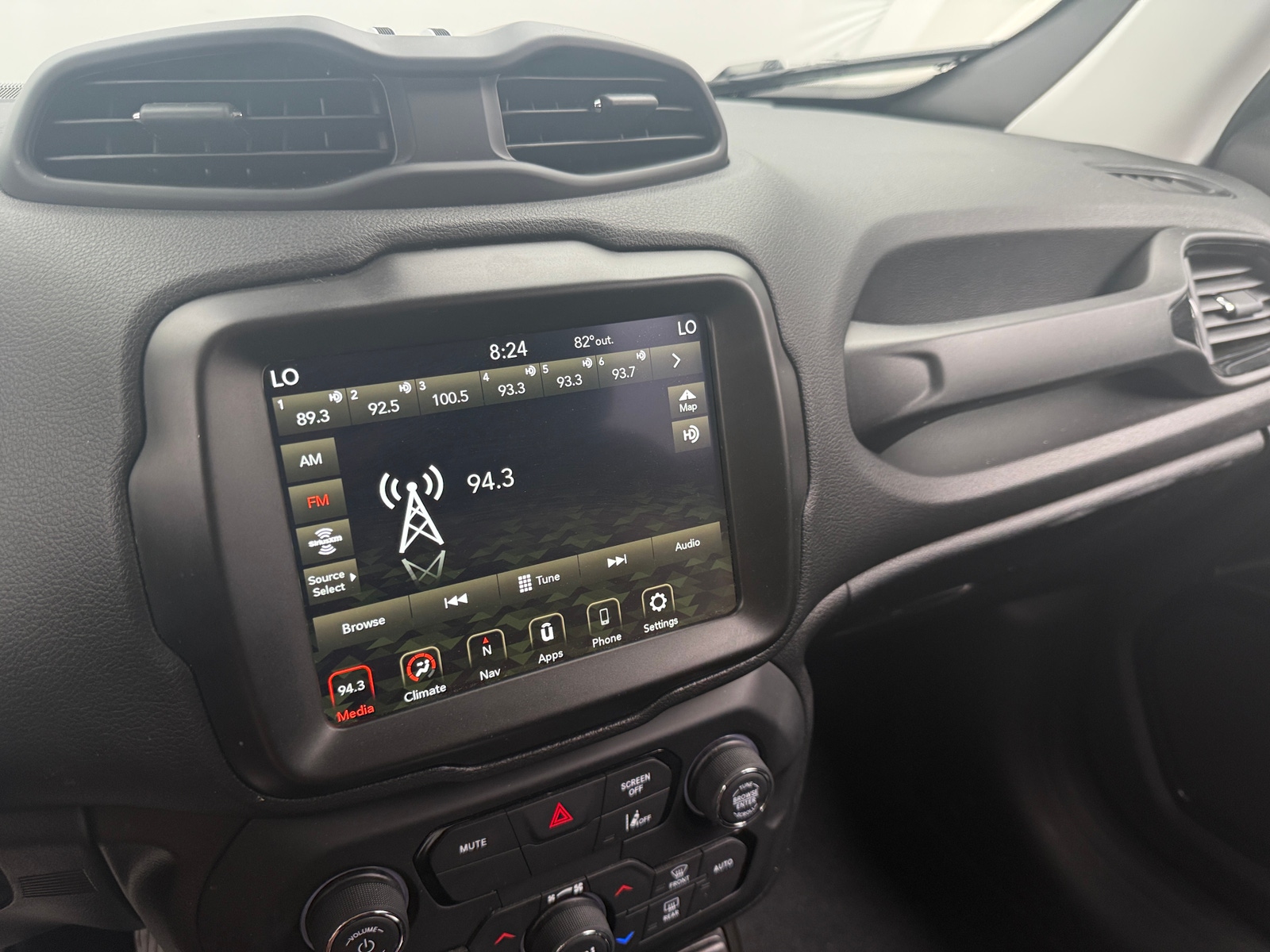 Thumbnail: 2023 Jeep Renegade - 4