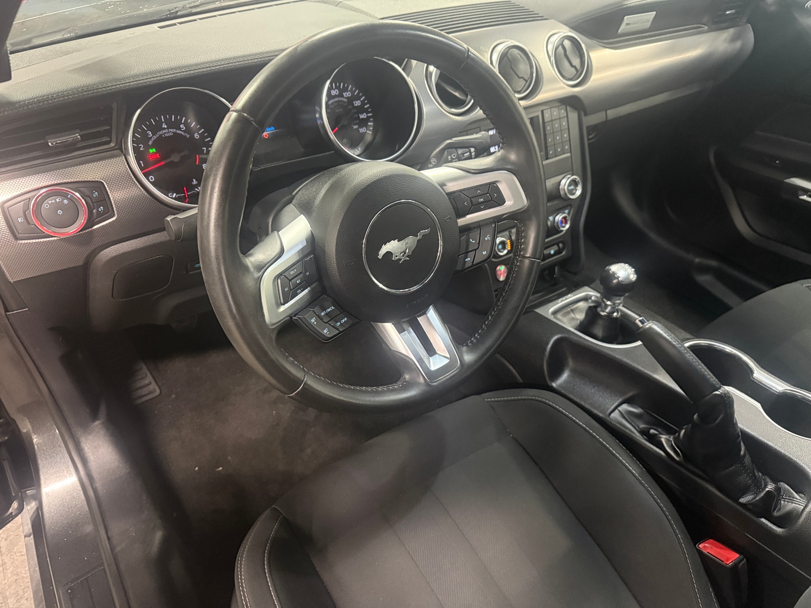 Thumbnail: 2019 Ford Mustang - 4