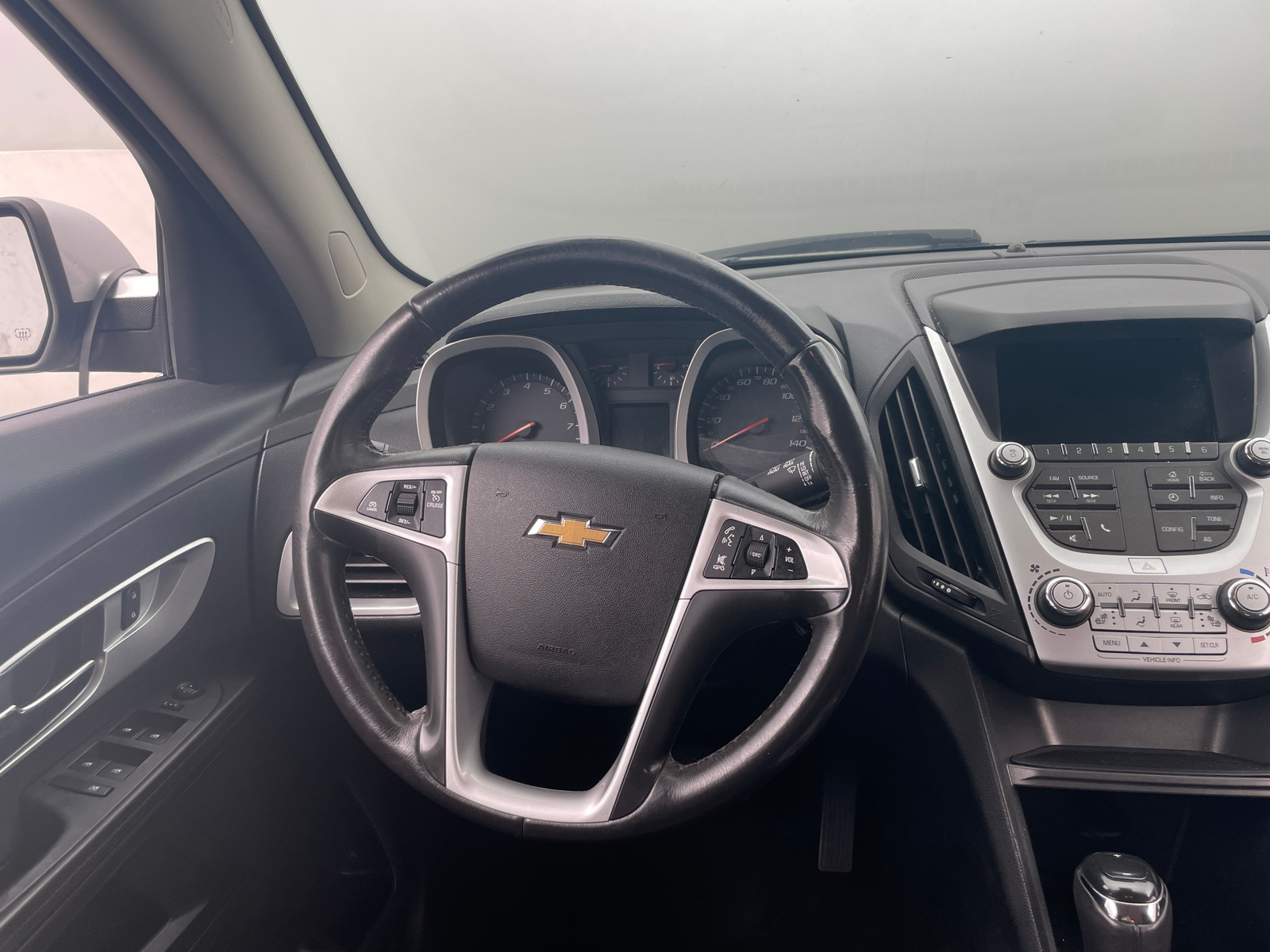 Thumbnail: 2017 Chevrolet Equinox - 5