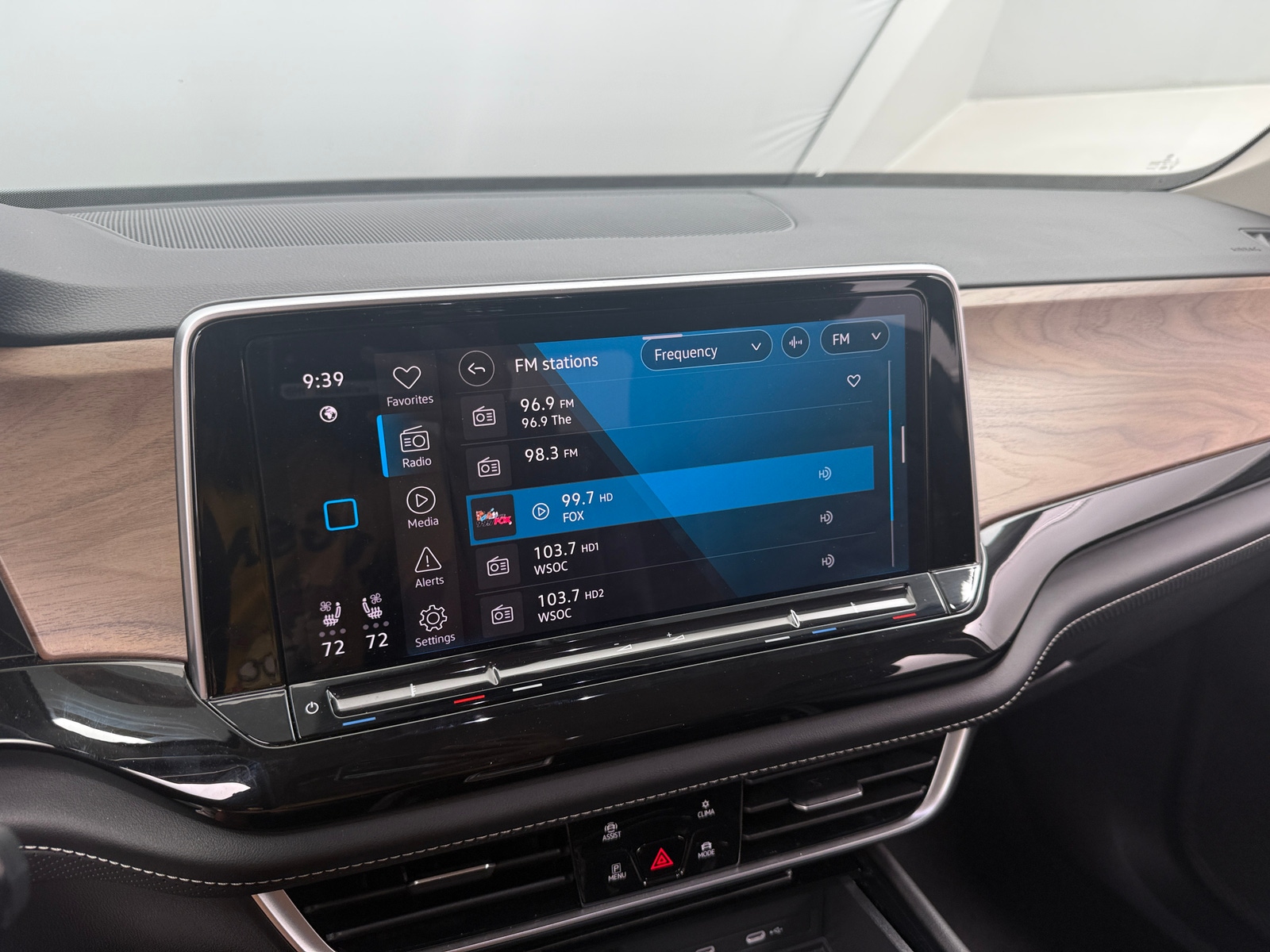 Thumbnail: 2025 Volkswagen Atlas - 3
