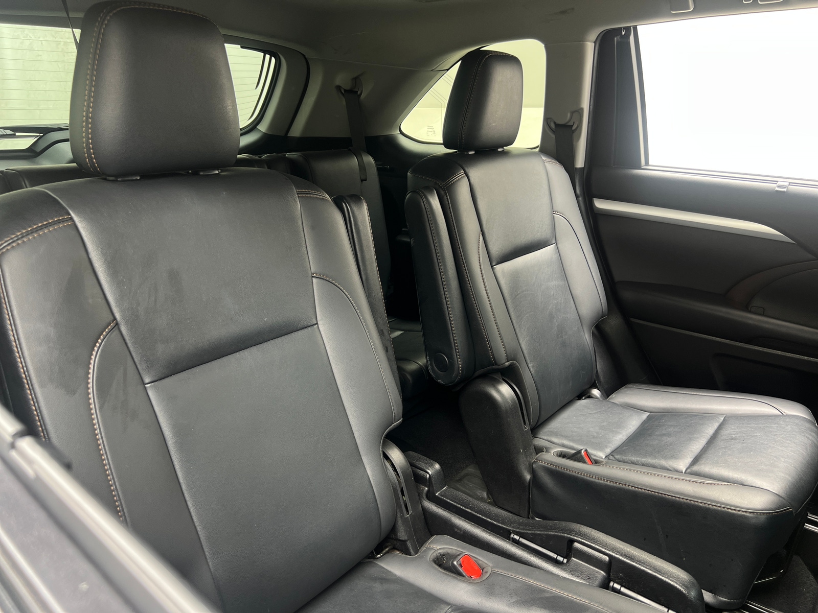 Thumbnail: 2019 Toyota Highlander - 5