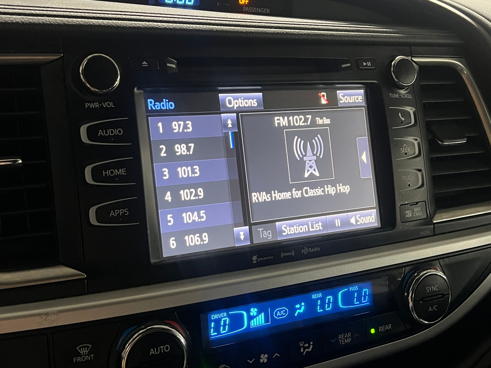 Thumbnail: 2019 Toyota Highlander - 3
