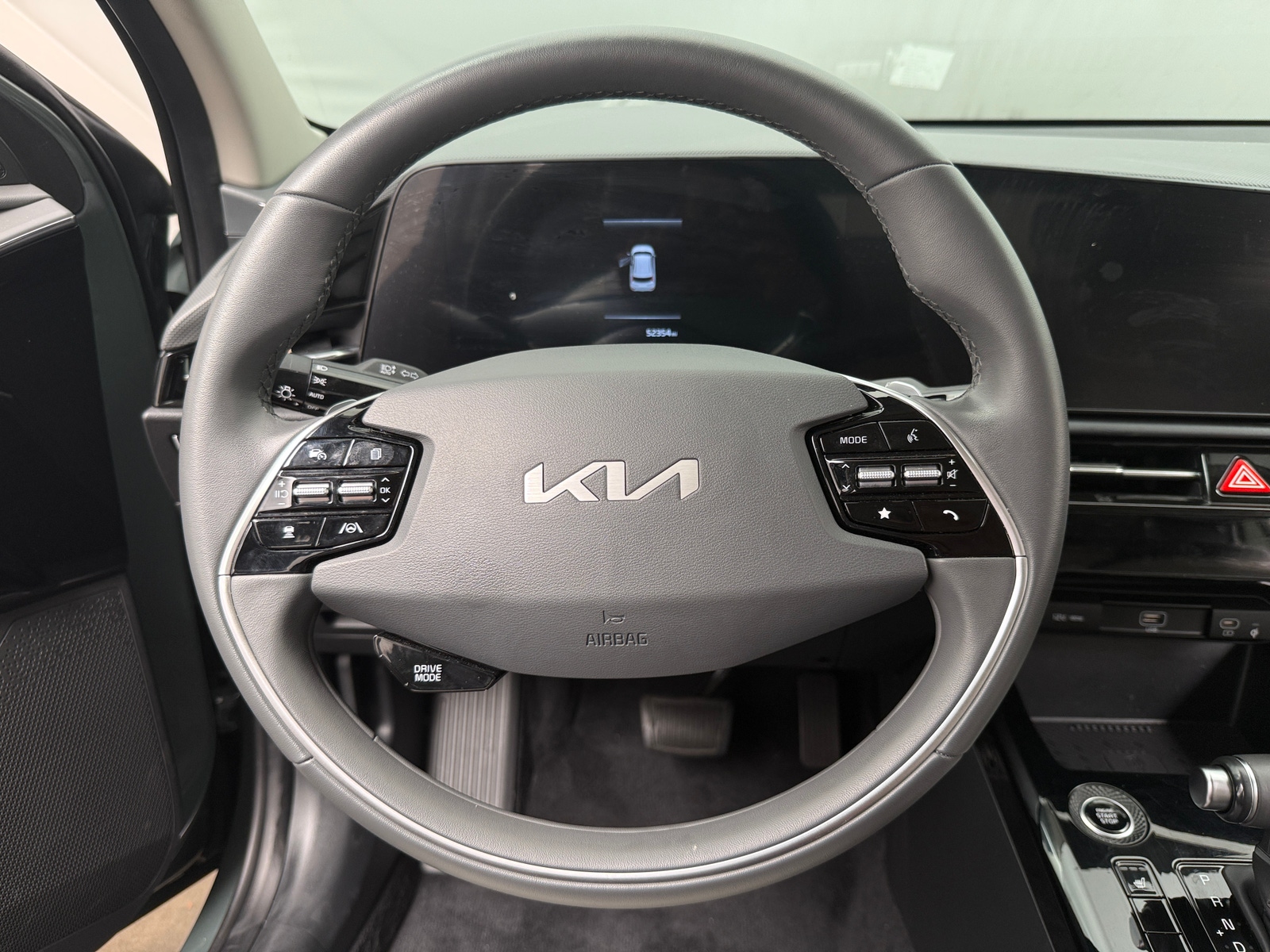 Thumbnail: 2024 Kia Niro - 4