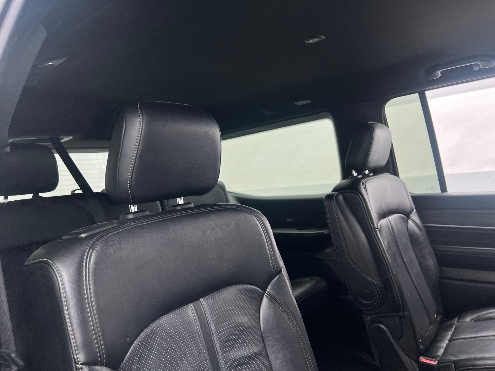 Thumbnail: 2024 Jeep Wagoneer - 5
