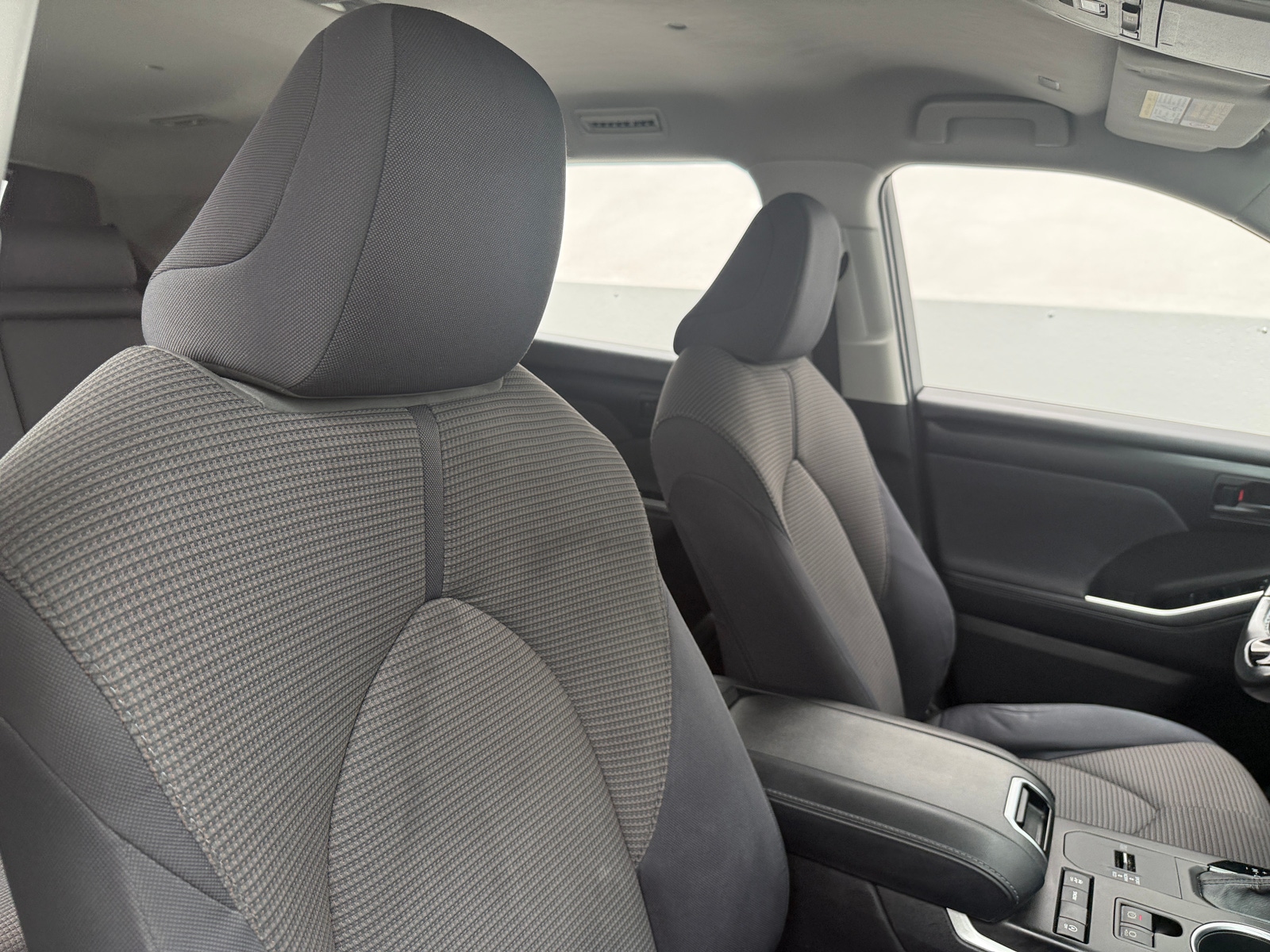 Thumbnail: 2020 Toyota Highlander - 2